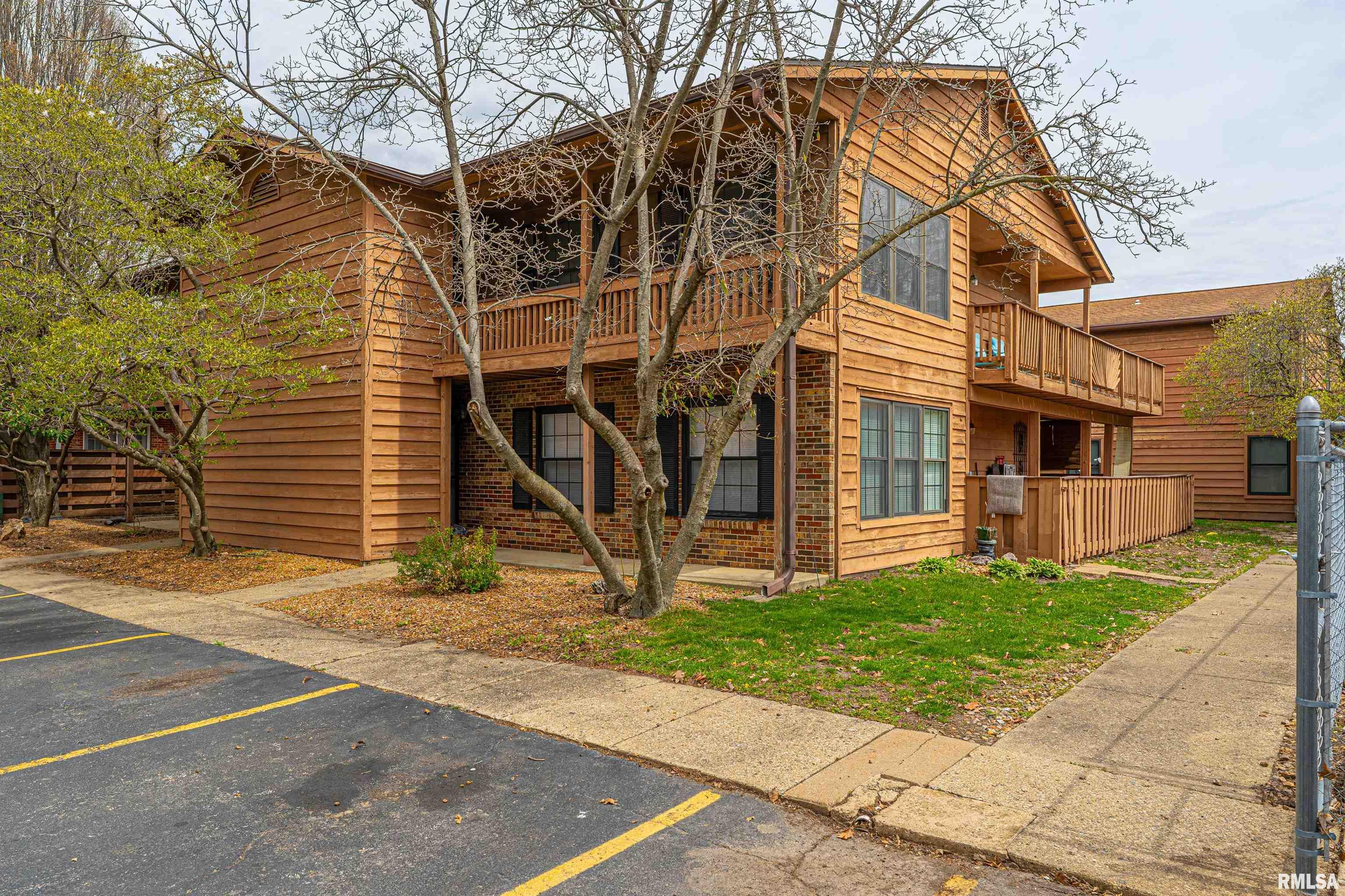 160 S Durkin Drive #8, Springfield, Illinois image 1