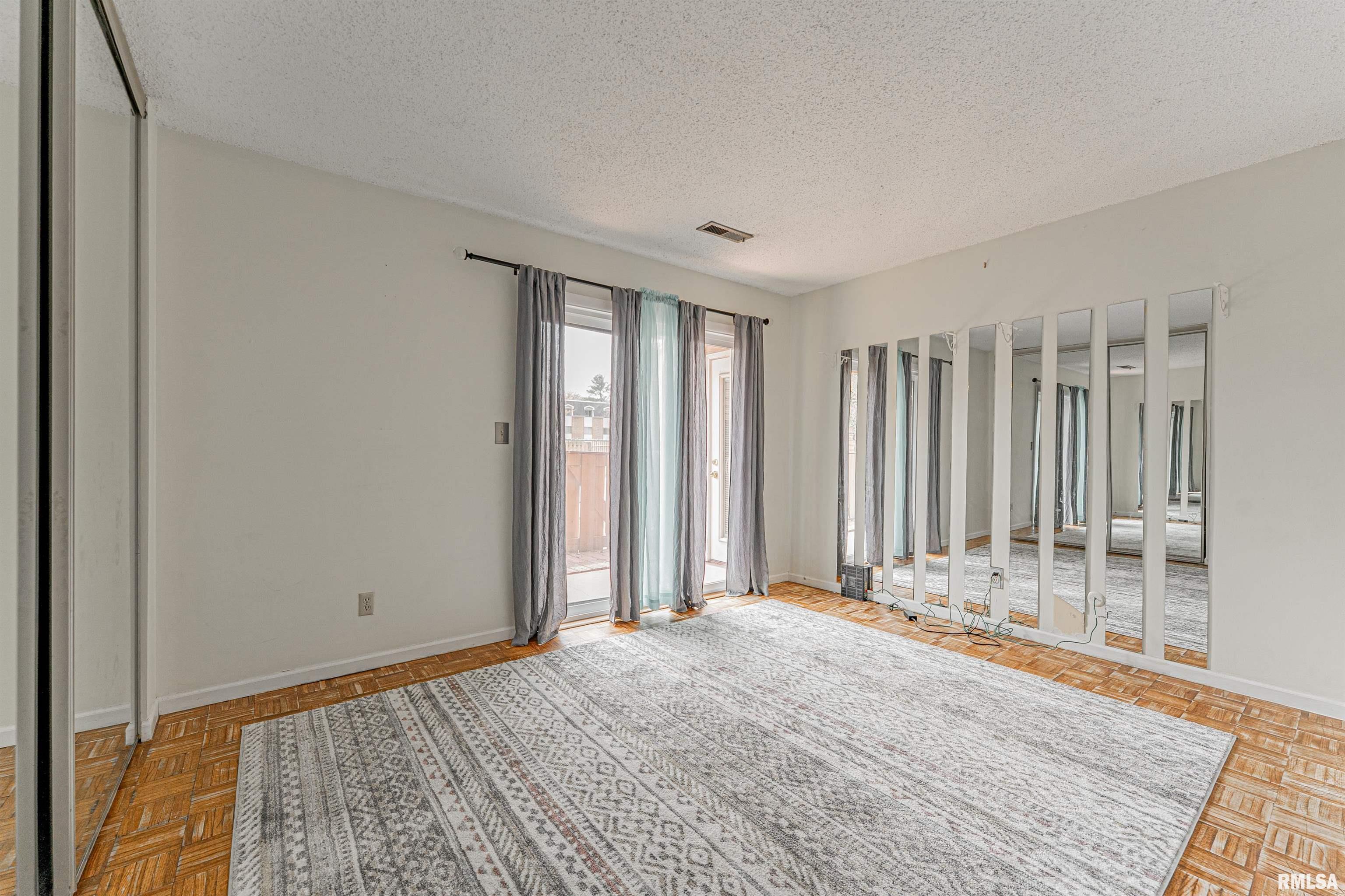 160 S Durkin Drive #8, Springfield, Illinois image 9