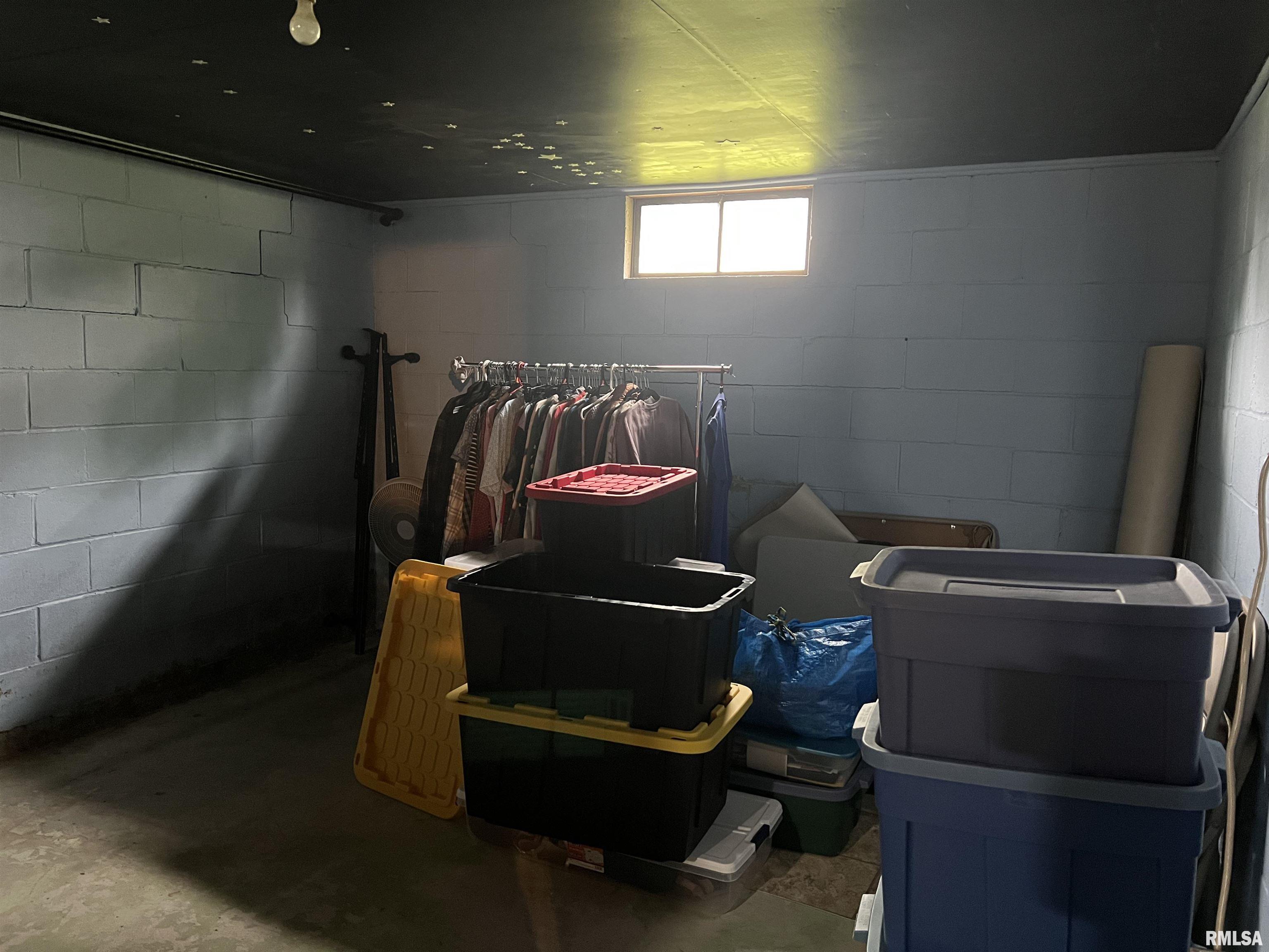 313 N Edwards Street, Macomb, Illinois image 30