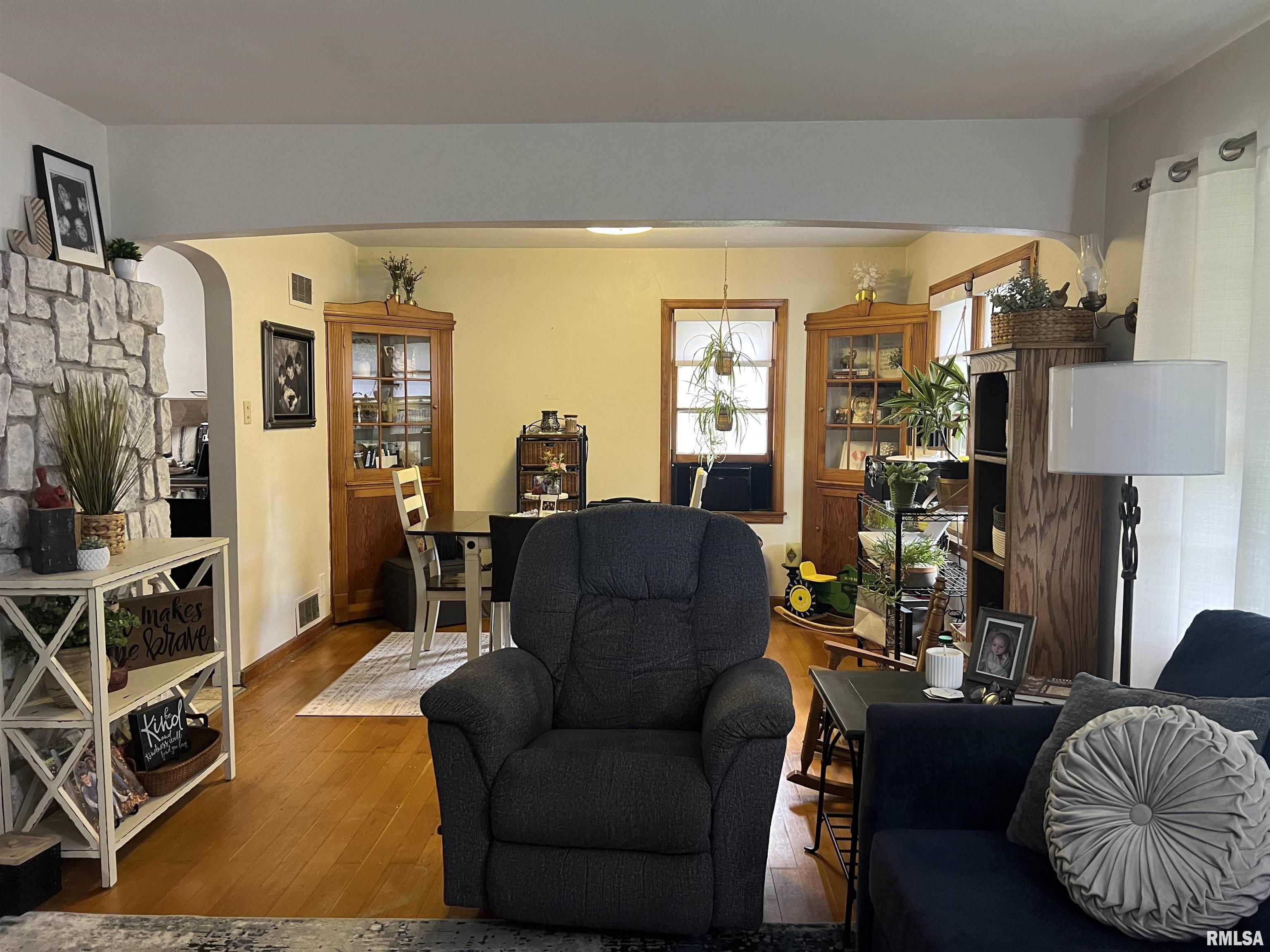 313 N Edwards Street, Macomb, Illinois image 9