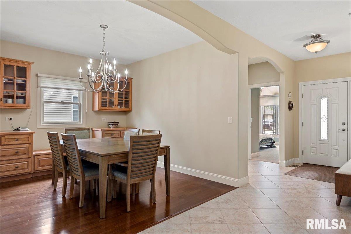 4306 Castle Pines Drive, Springfield, Illinois image 15