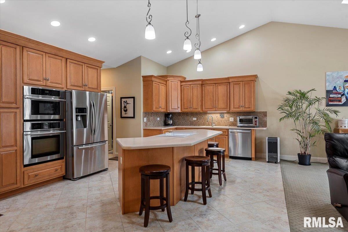 4306 Castle Pines Drive, Springfield, Illinois image 4