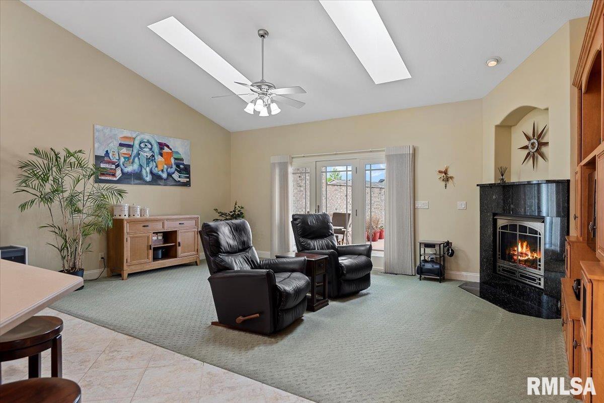 4306 Castle Pines Drive, Springfield, Illinois image 3