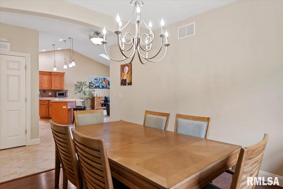 4306 Castle Pines Drive, Springfield, Illinois image 18