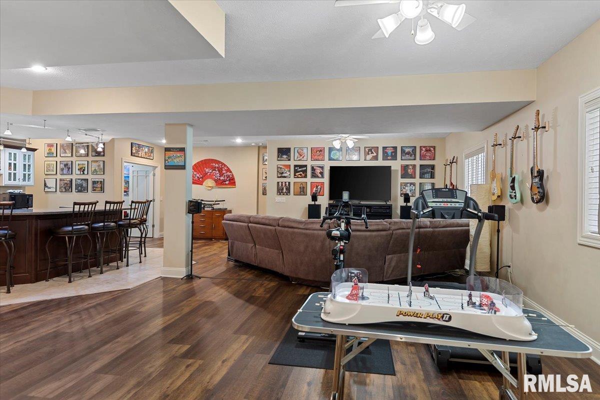 4306 Castle Pines Drive, Springfield, Illinois image 30