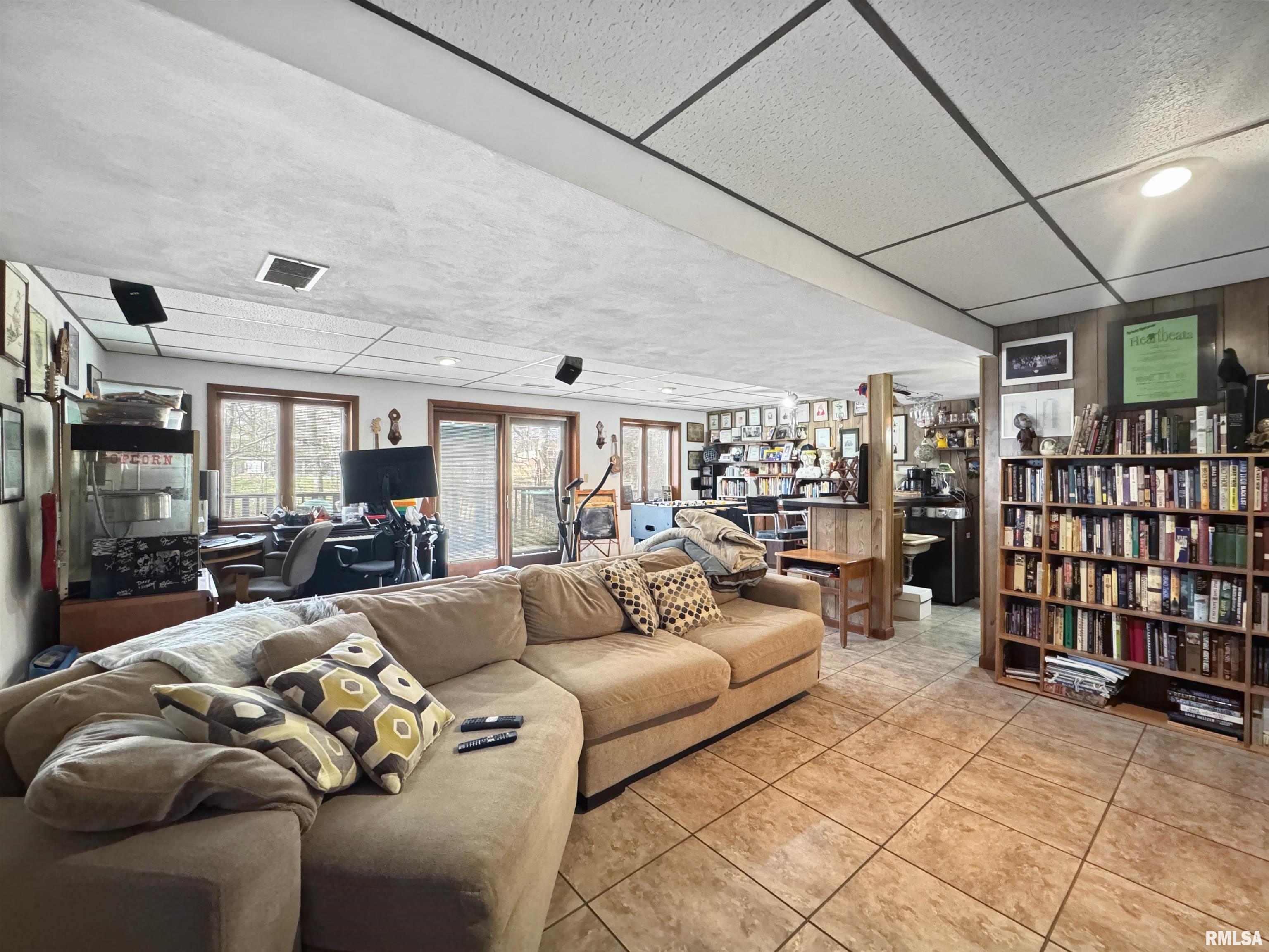 4619 W Carol Court, Bartonville, Illinois image 36