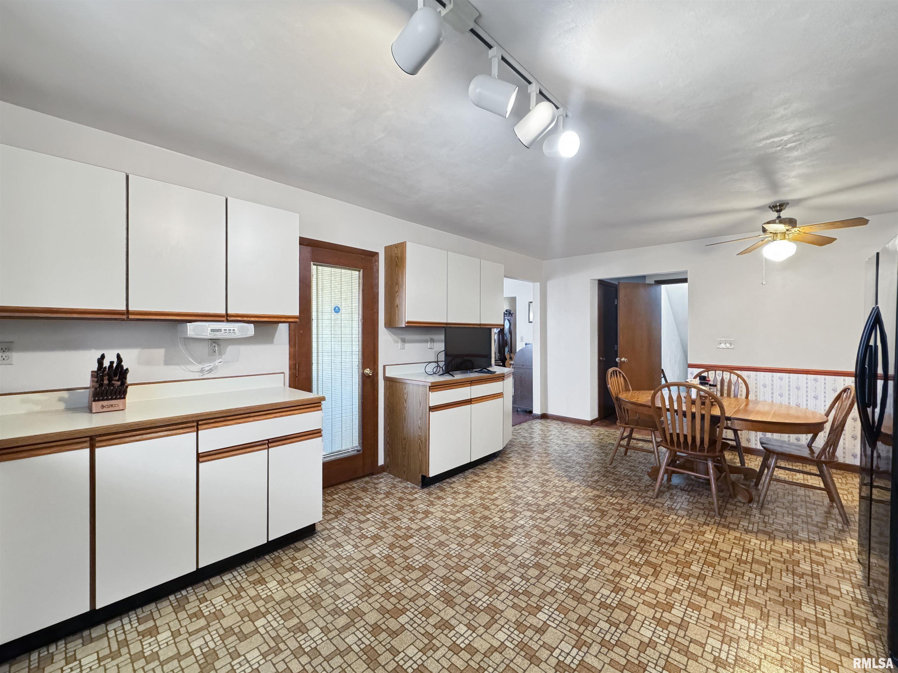 4619 W Carol Court, Bartonville, Illinois image 10