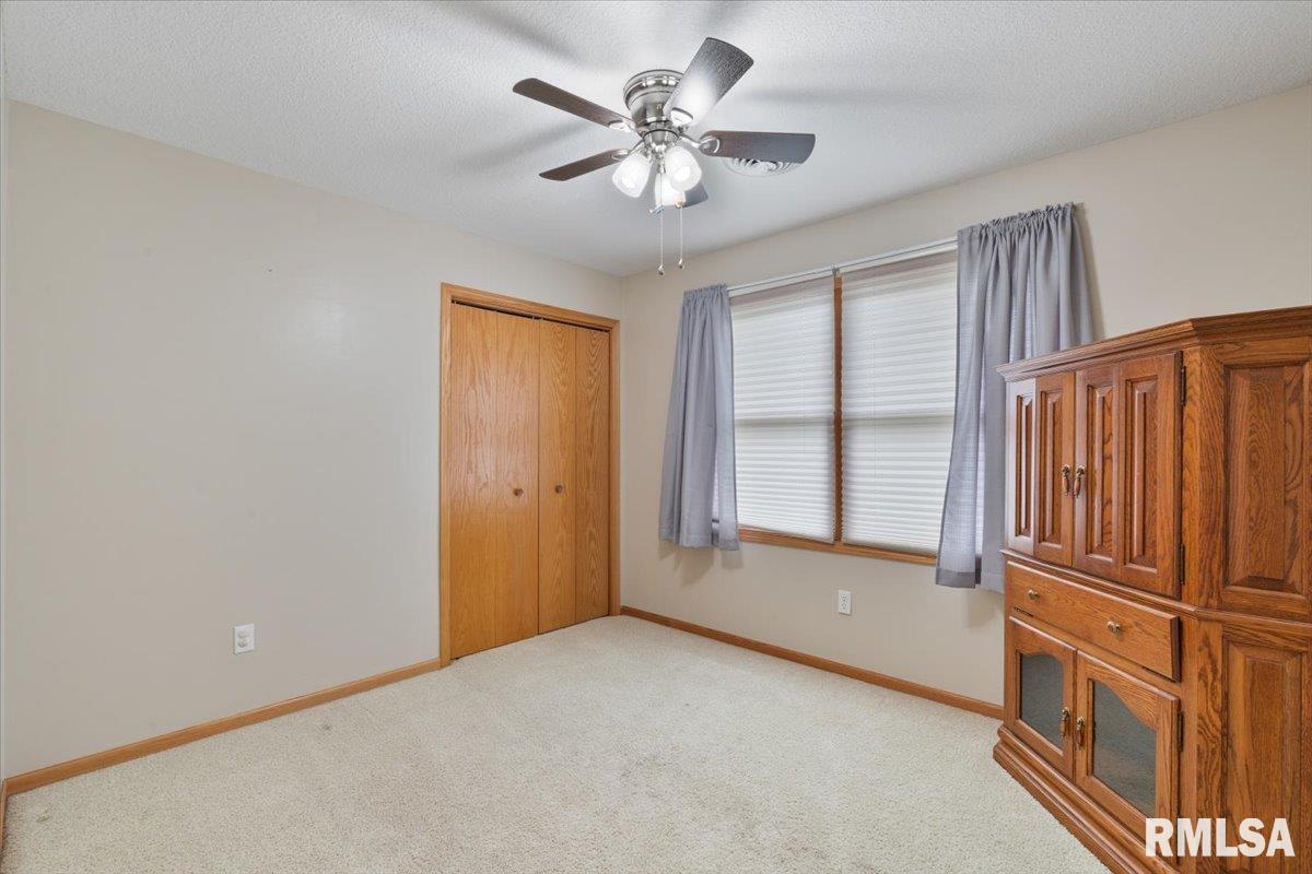 859 45th Avenue, East Moline, Illinois image 39