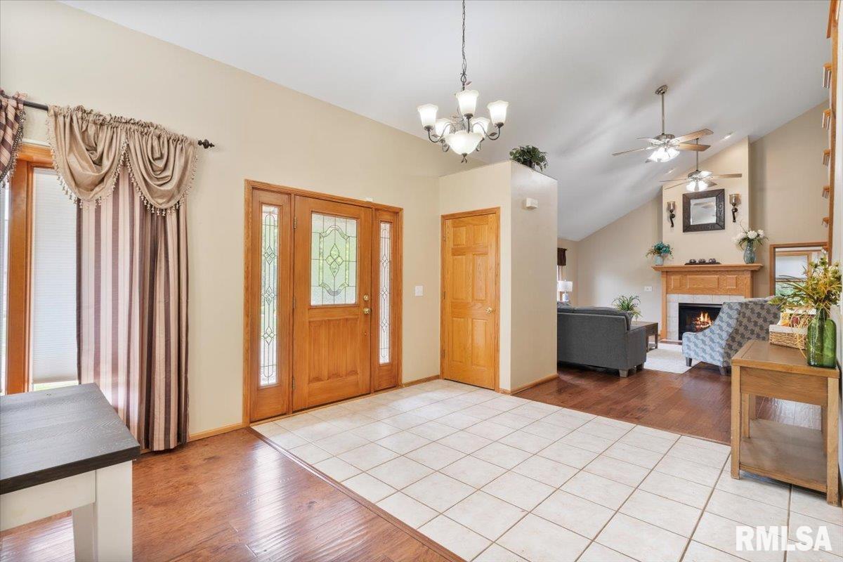 859 45th Avenue, East Moline, Illinois image 21