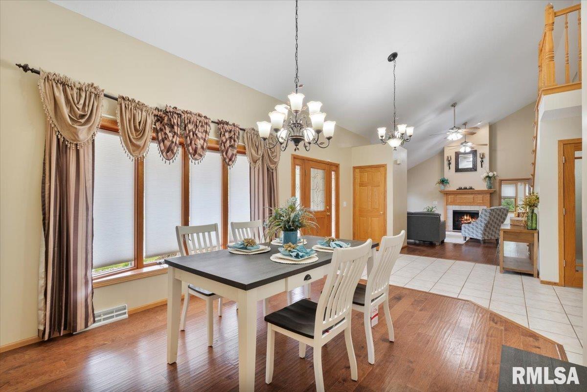 859 45th Avenue, East Moline, Illinois image 10