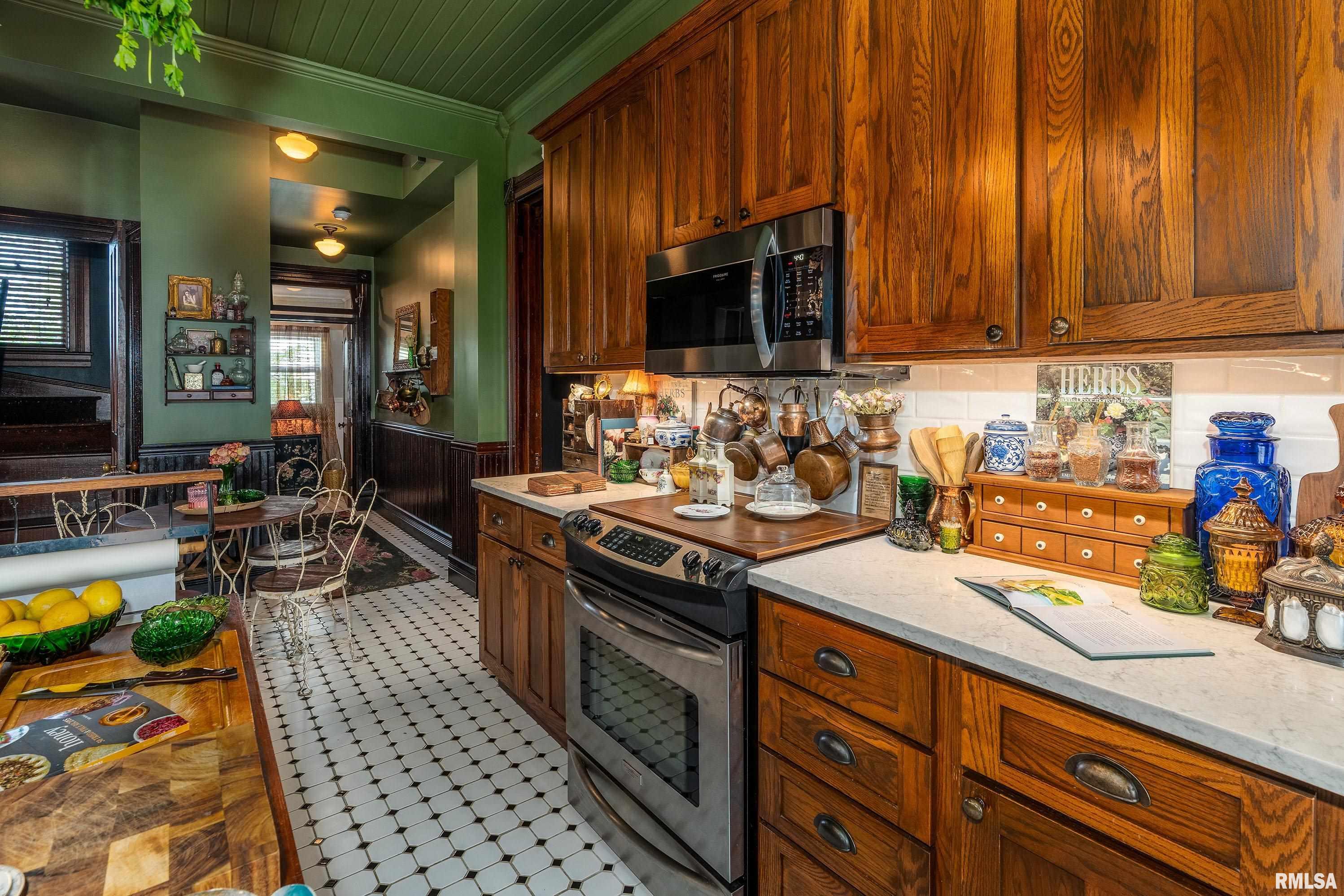 301 W High Street, Anna, Illinois image 18