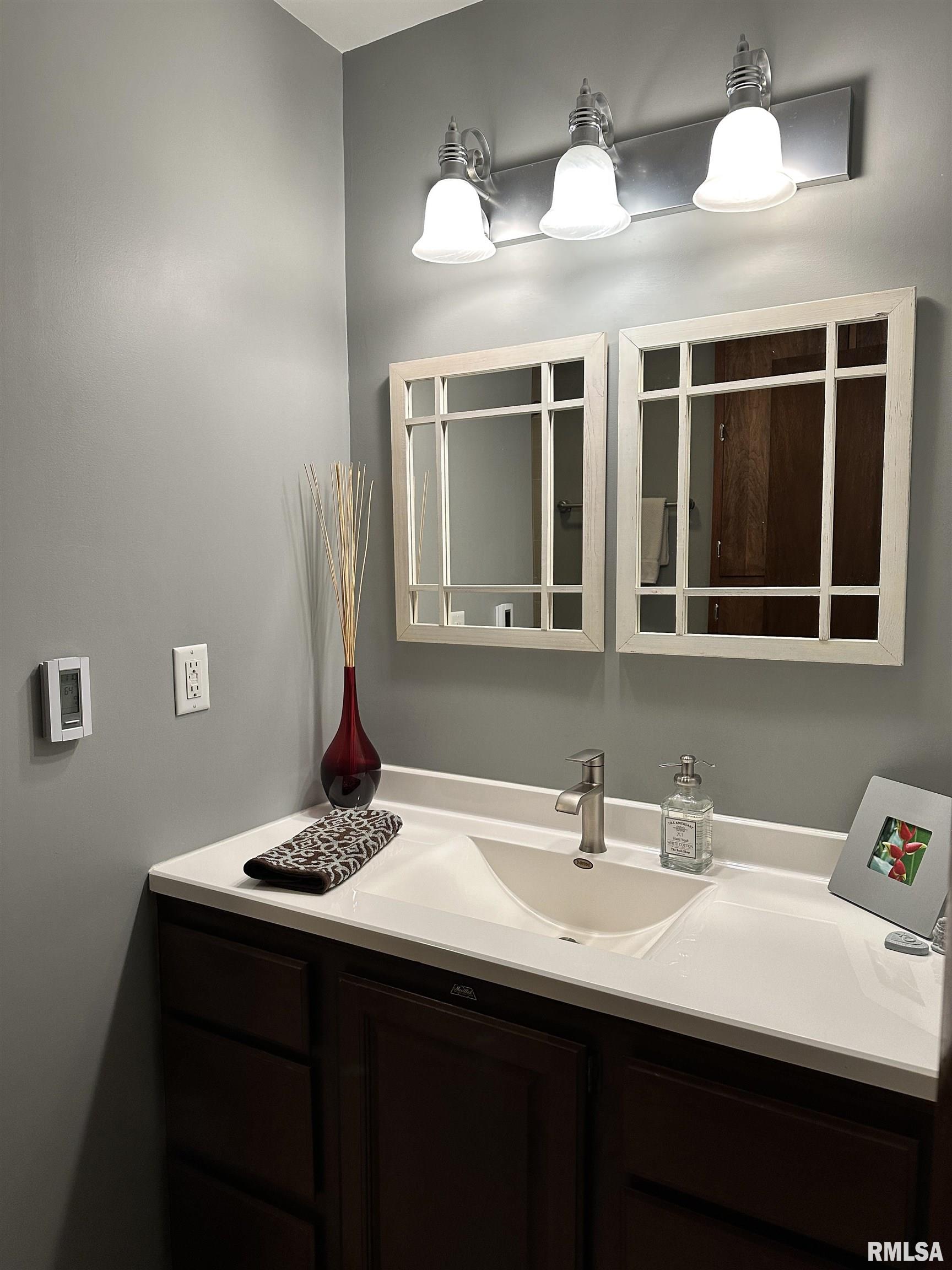 11 Marty Lane, Macomb, Illinois image 20