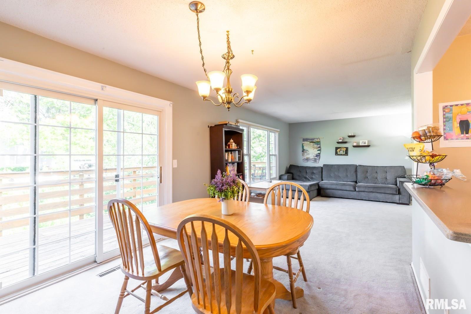 2885 Willow Drive, Bettendorf, Iowa image 14