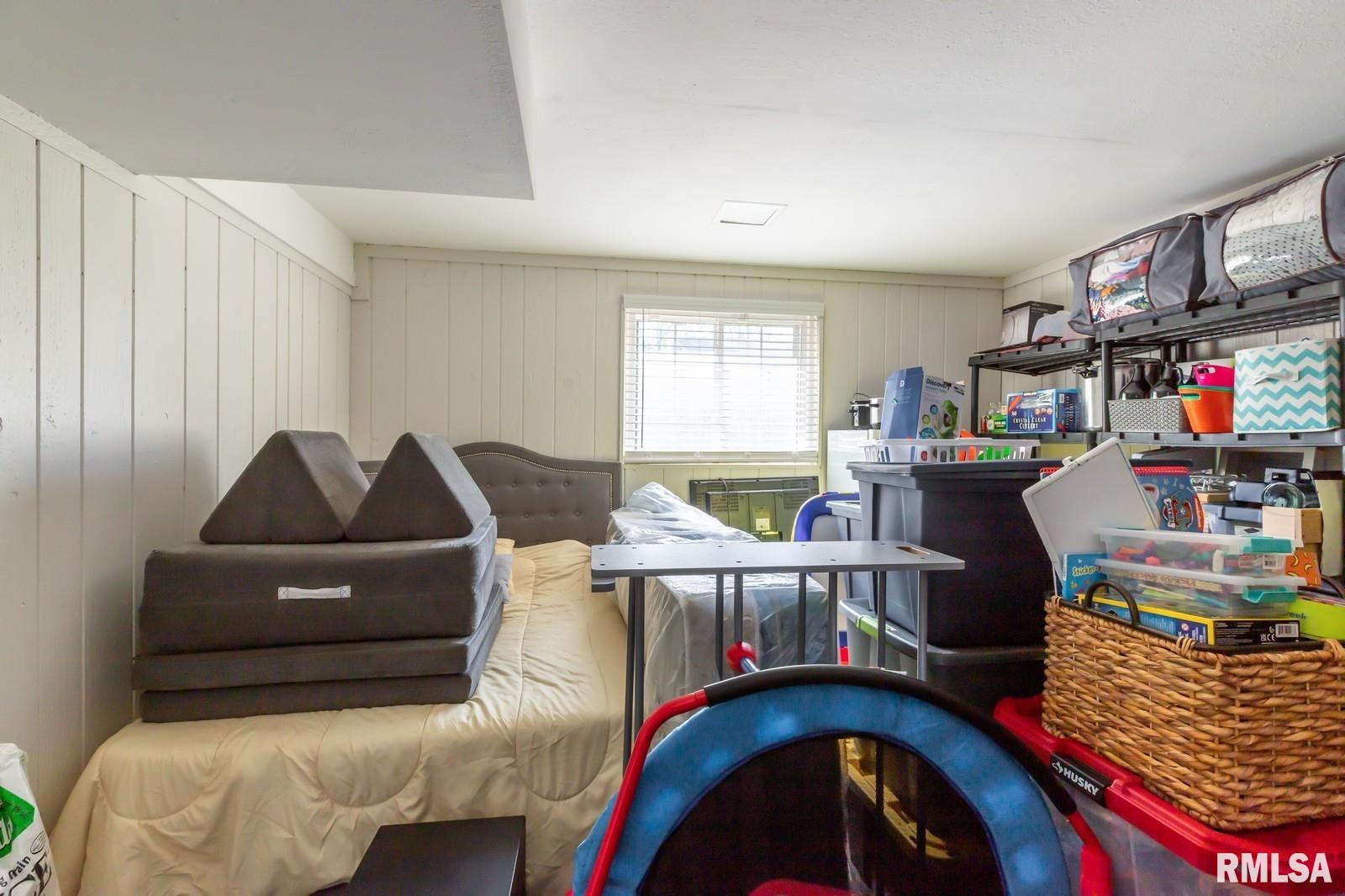 2885 Willow Drive, Bettendorf, Iowa image 31