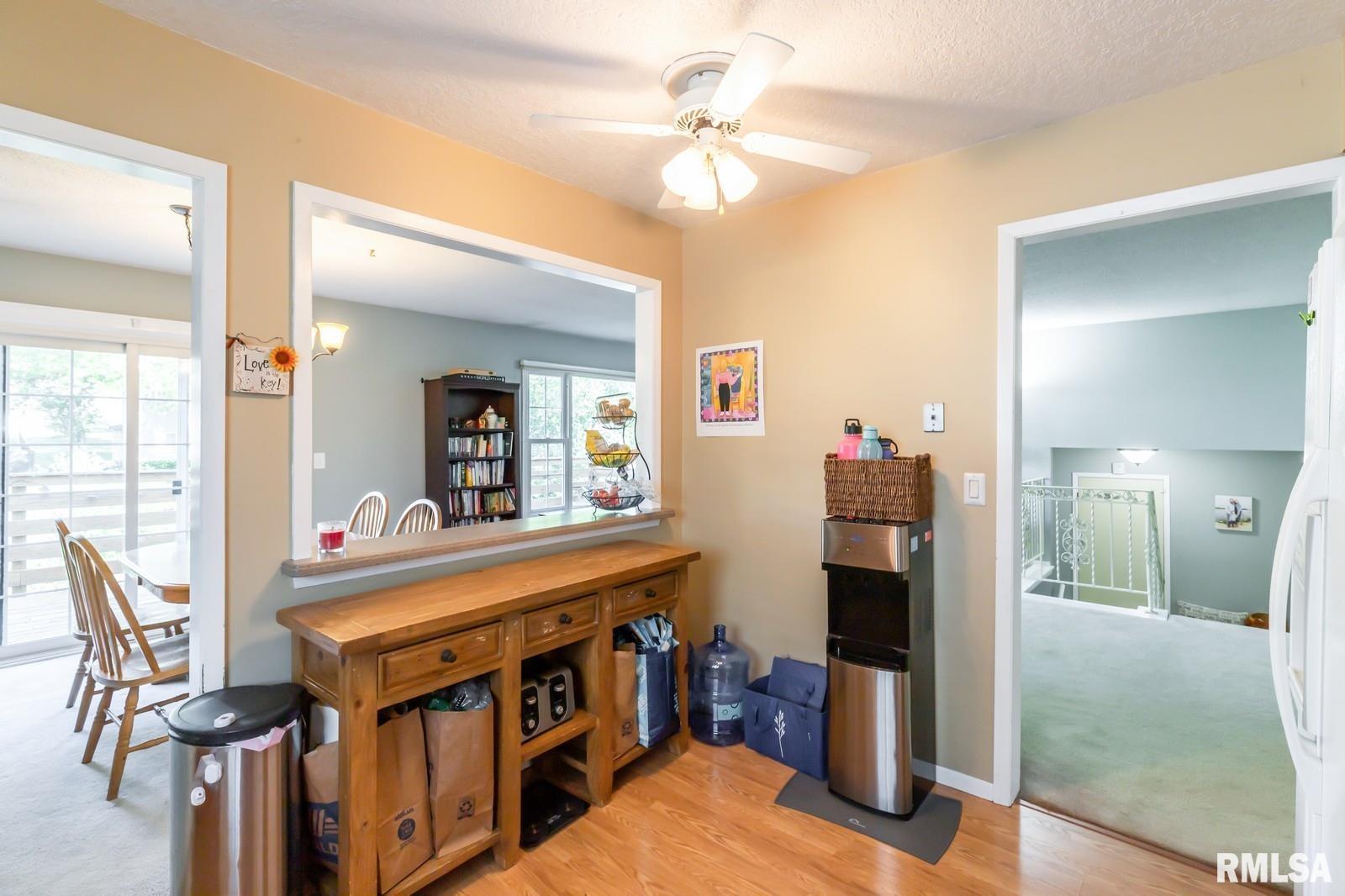 2885 Willow Drive, Bettendorf, Iowa image 19