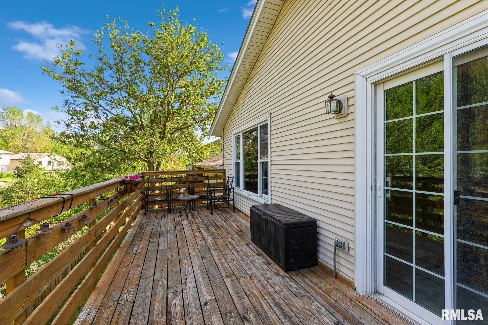 2885 Willow Drive, Bettendorf, Iowa image 15