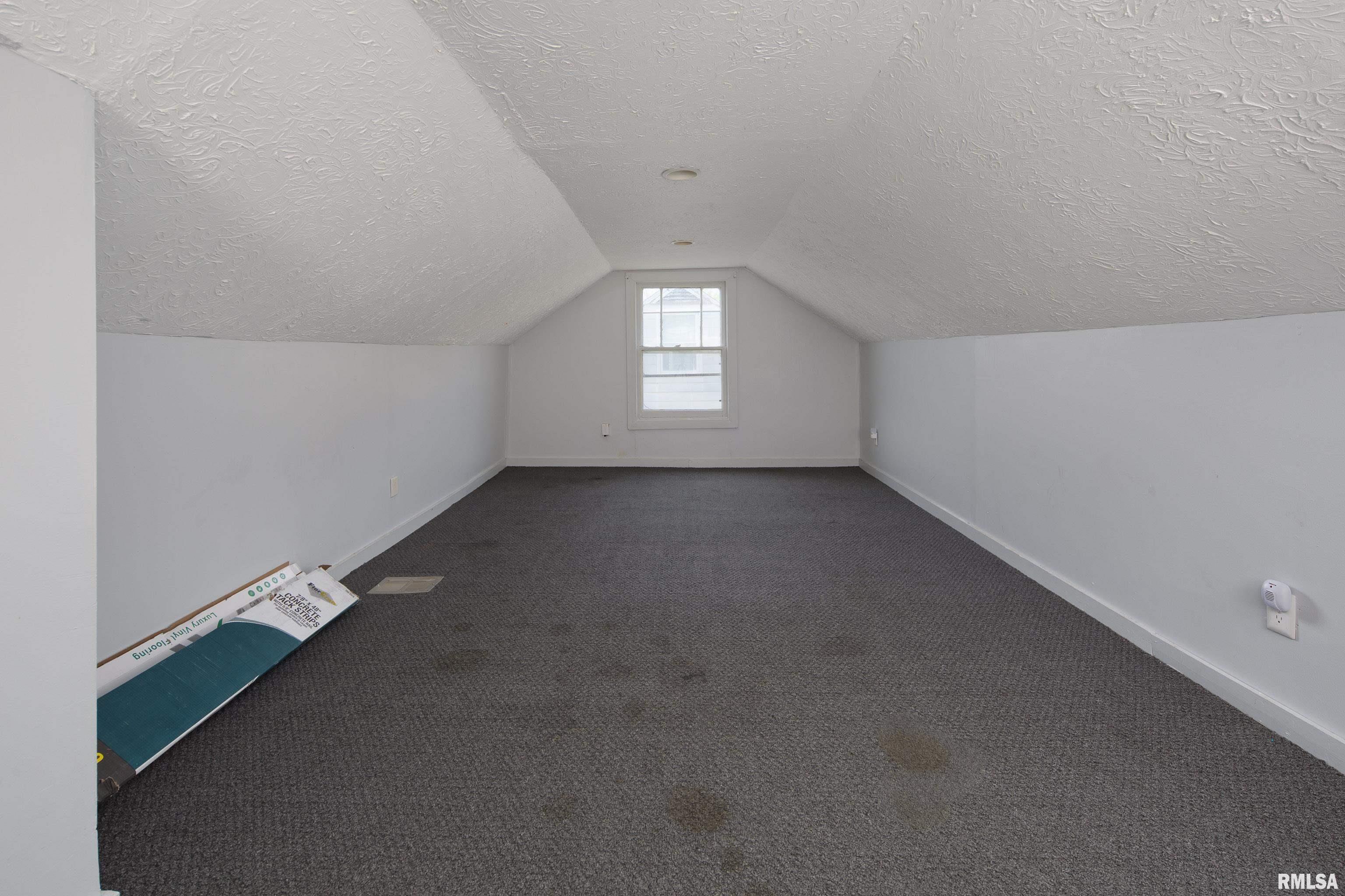 1641 W 36th Street, Davenport, Iowa image 24