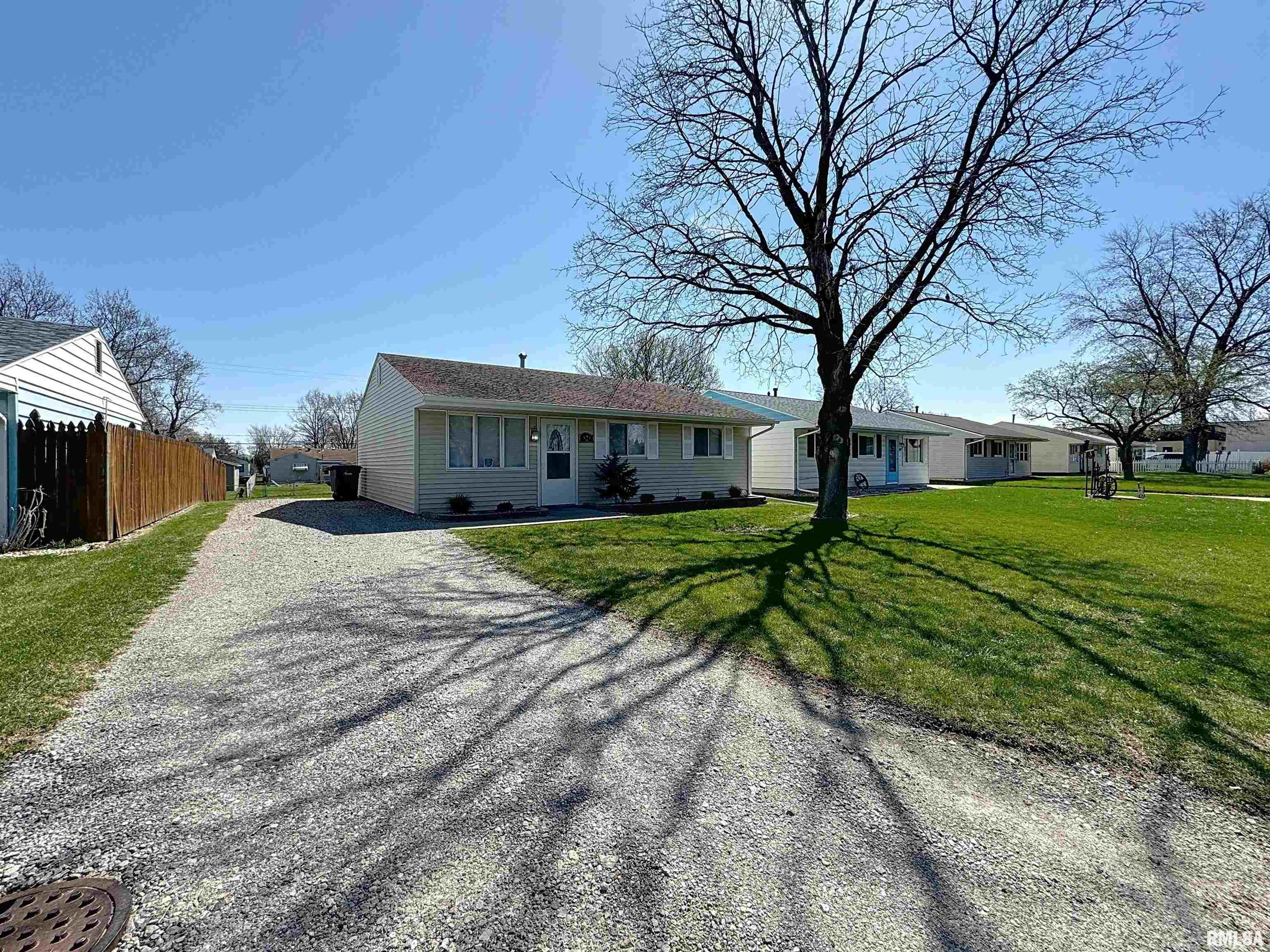 823 12th Street West, Milan, Illinois image 2