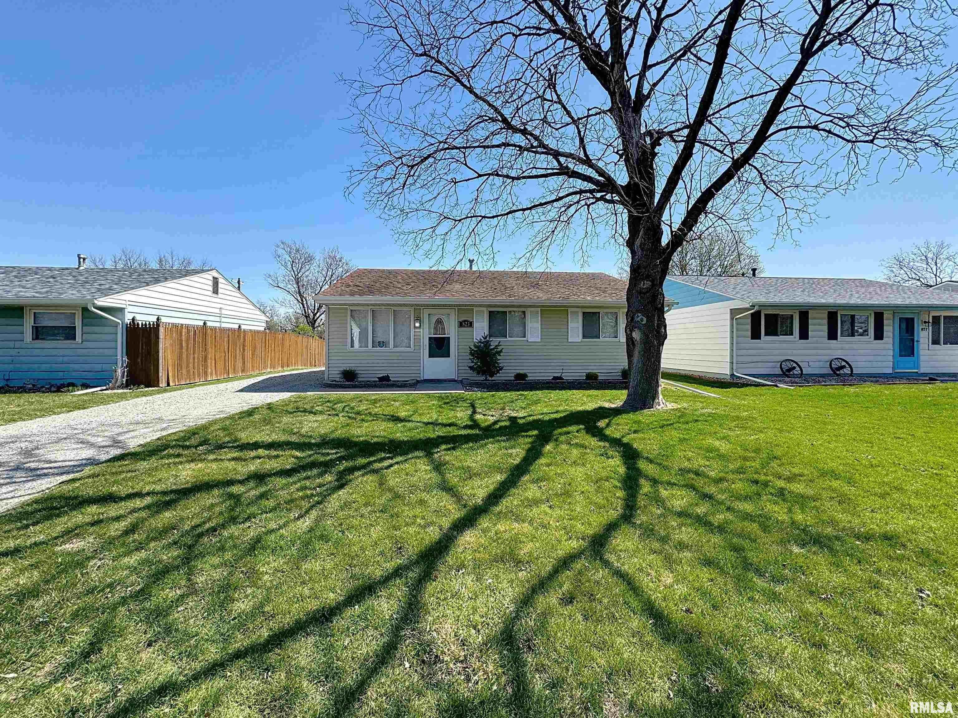 823 12th Street West, Milan, Illinois image 1