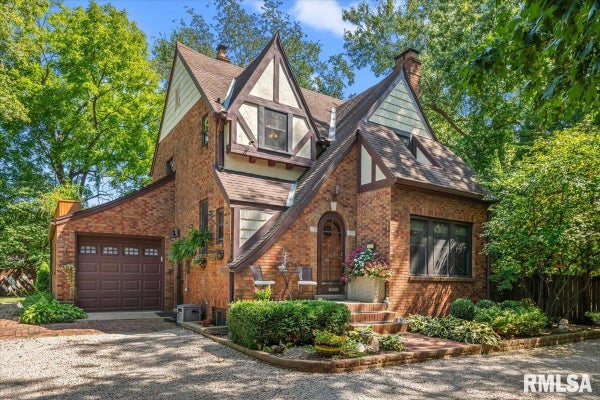 212 S 8TH ST, RIVERTON, IL 62561 - Image abfbc044e10c938d391744ab73f1c7fd/278700307