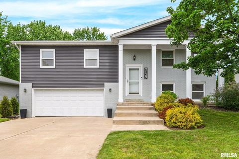 Photo of 2129 MARIGOLD Drive, Pekin, IL 61554 (MLS # PA1266143)