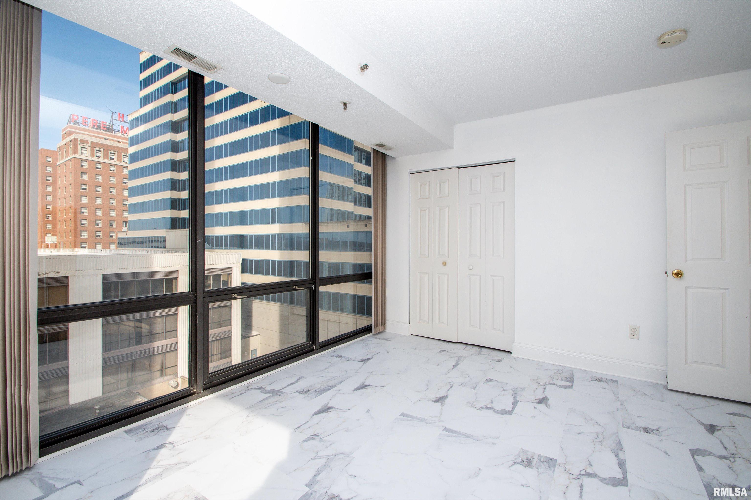123 SW Jefferson Street #E6C, Peoria, Illinois image 12