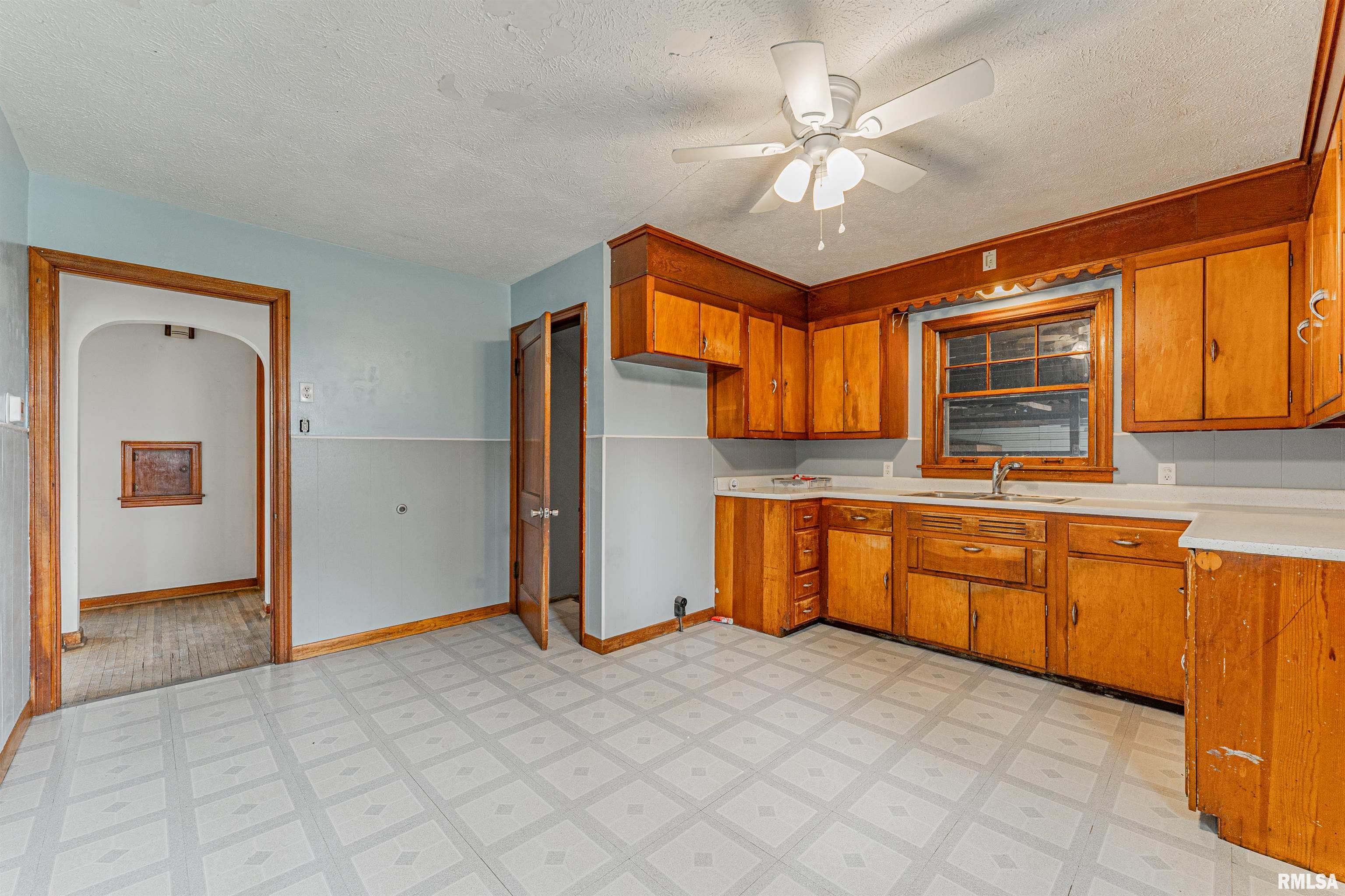 30586 E 830 N Road, Chatsworth, Illinois image 8