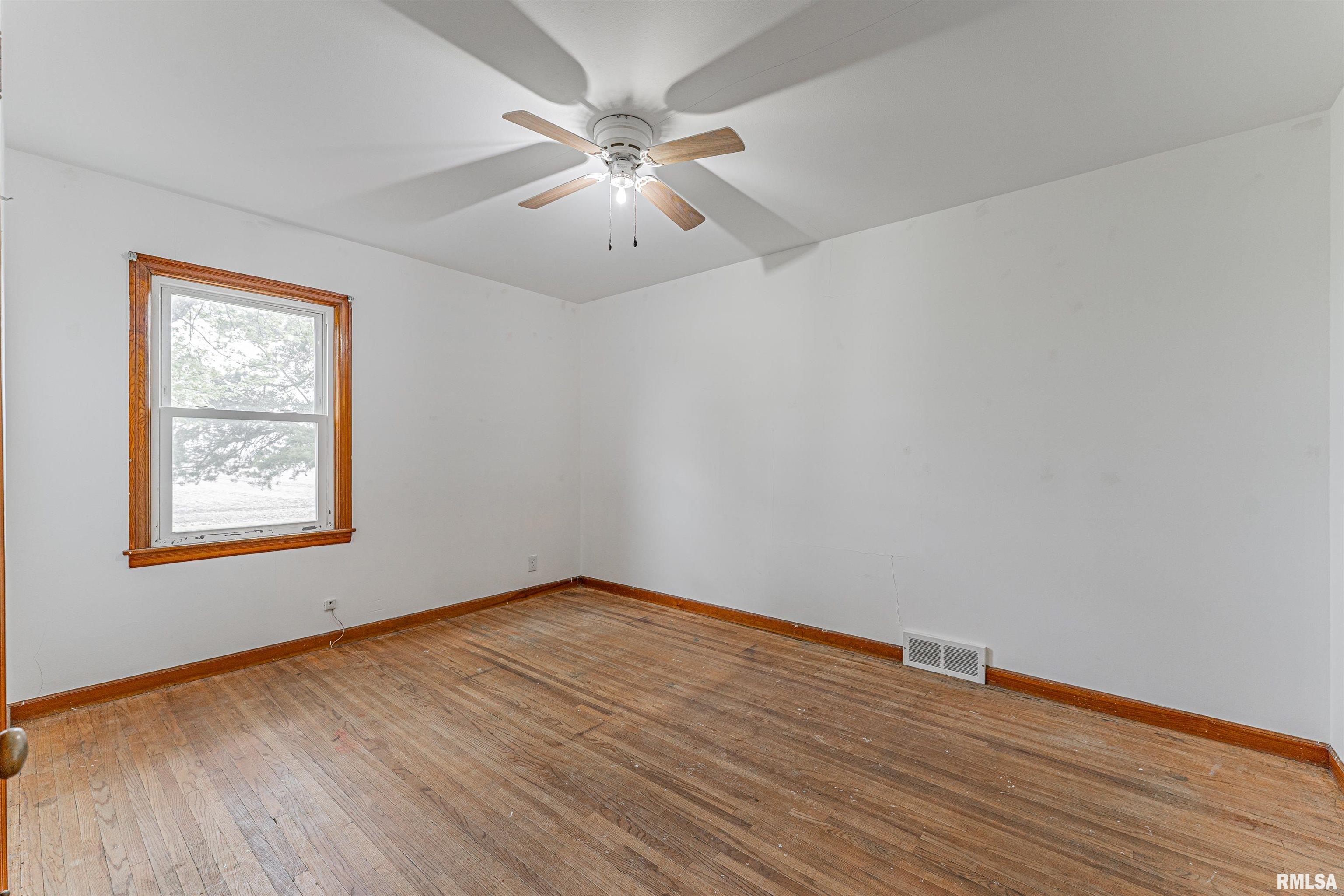 30586 E 830 N Road, Chatsworth, Illinois image 9