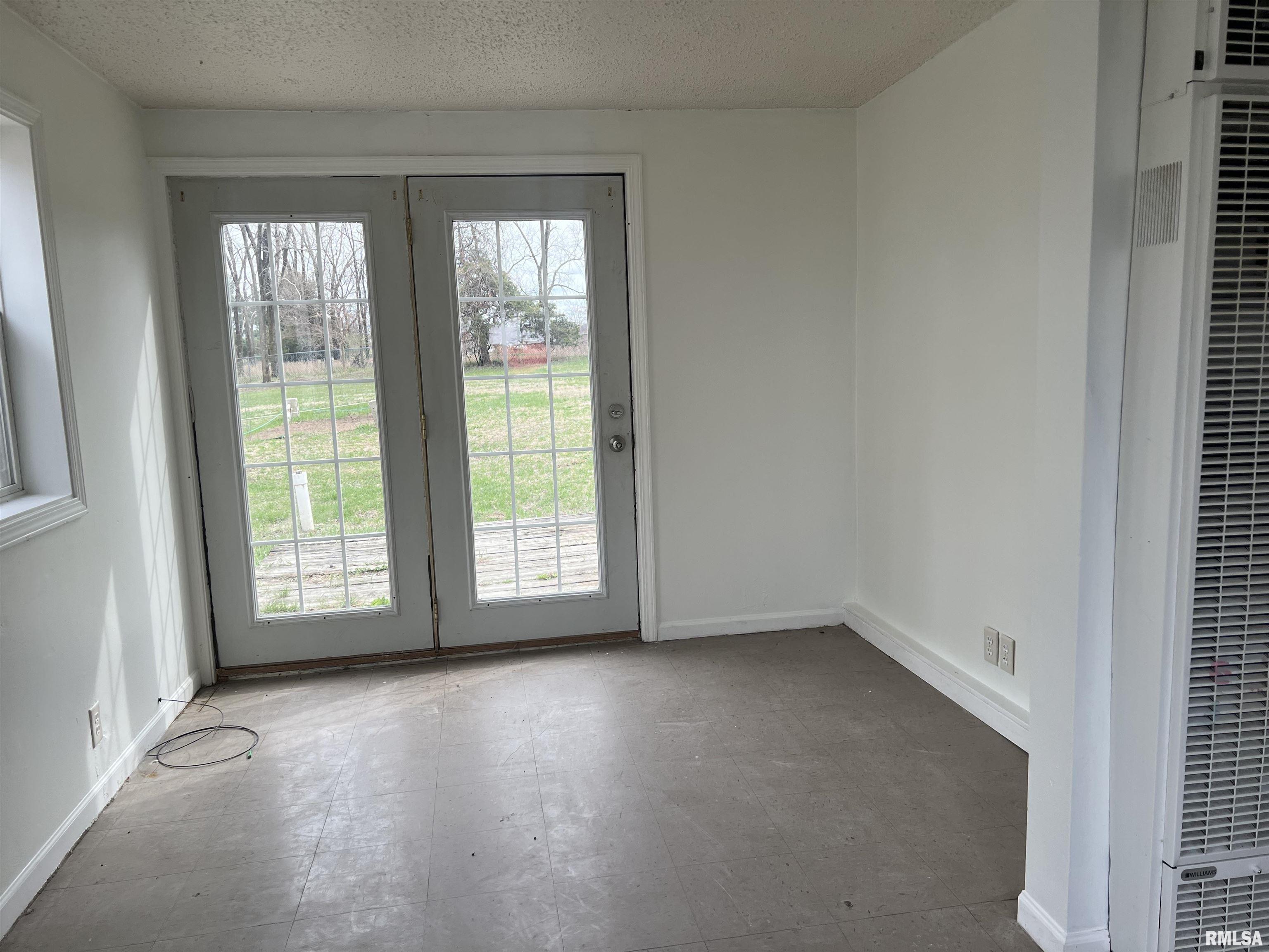 7379 Riverview Road, Thomson, Illinois image 8