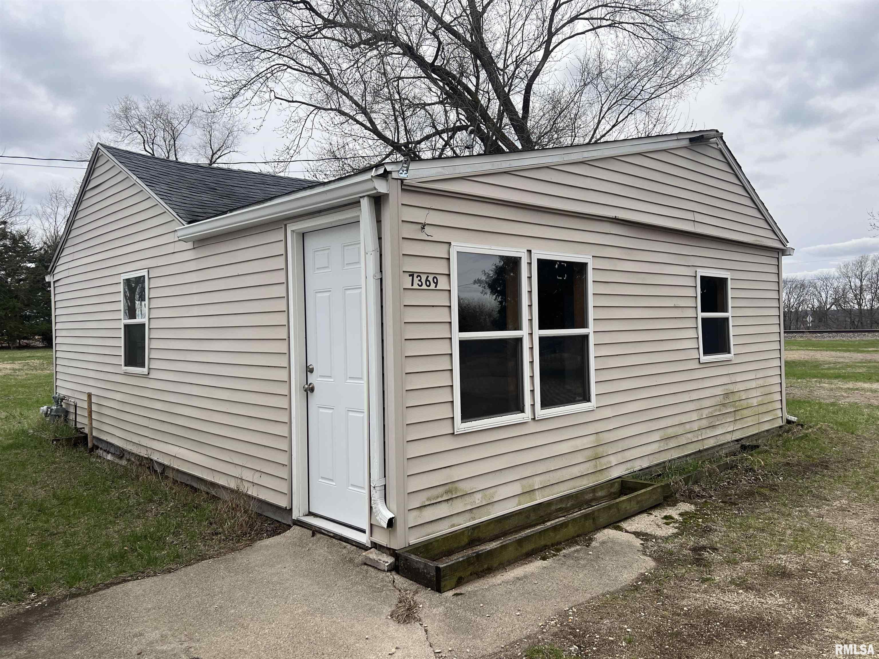 7379 Riverview Road, Thomson, Illinois image 2