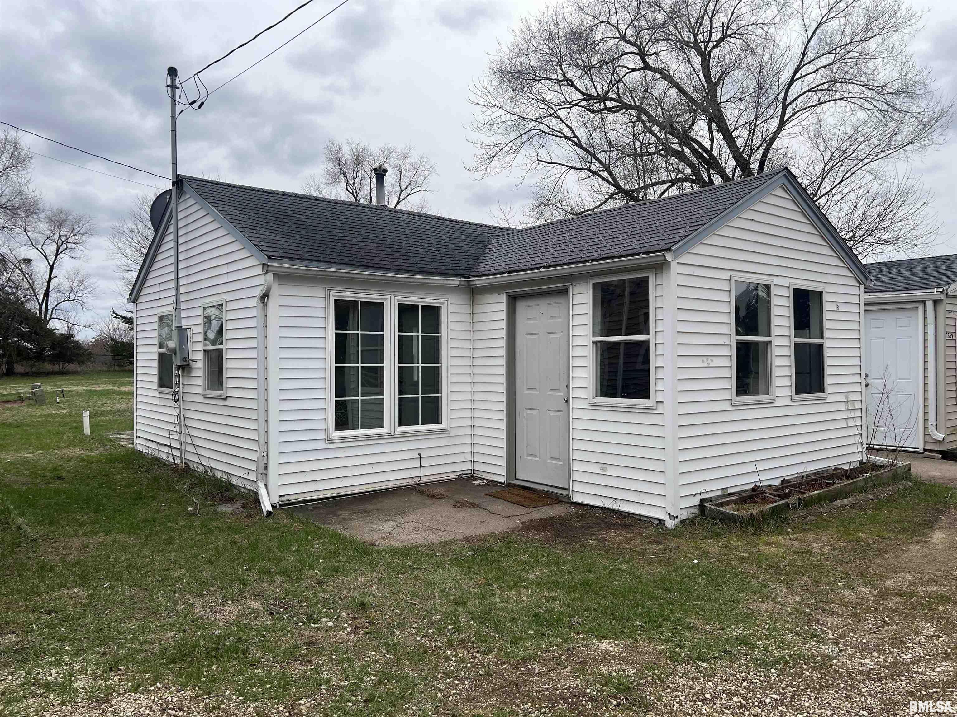 7379 Riverview Road, Thomson, Illinois image 1