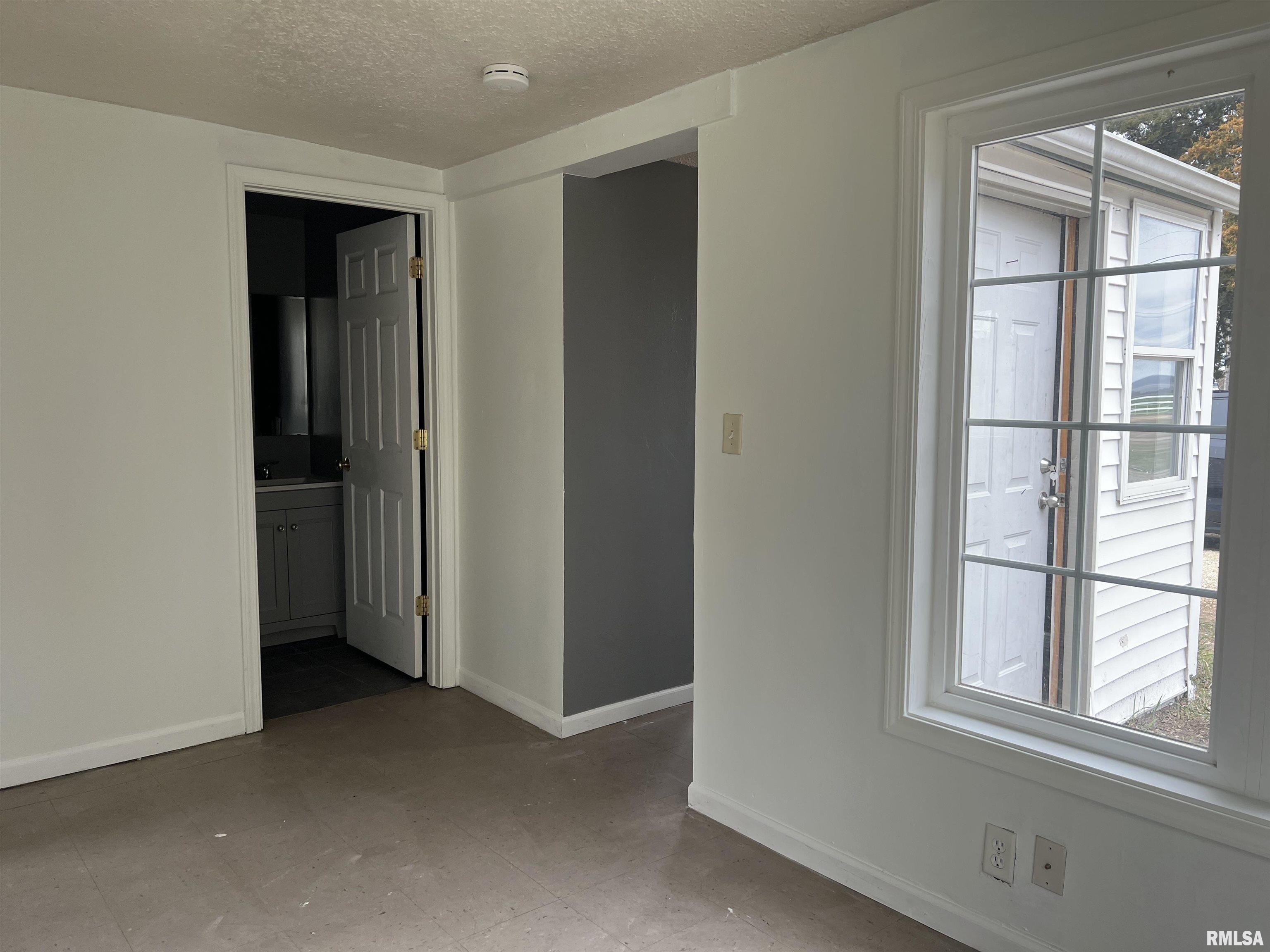 7379 Riverview Road, Thomson, Illinois image 9