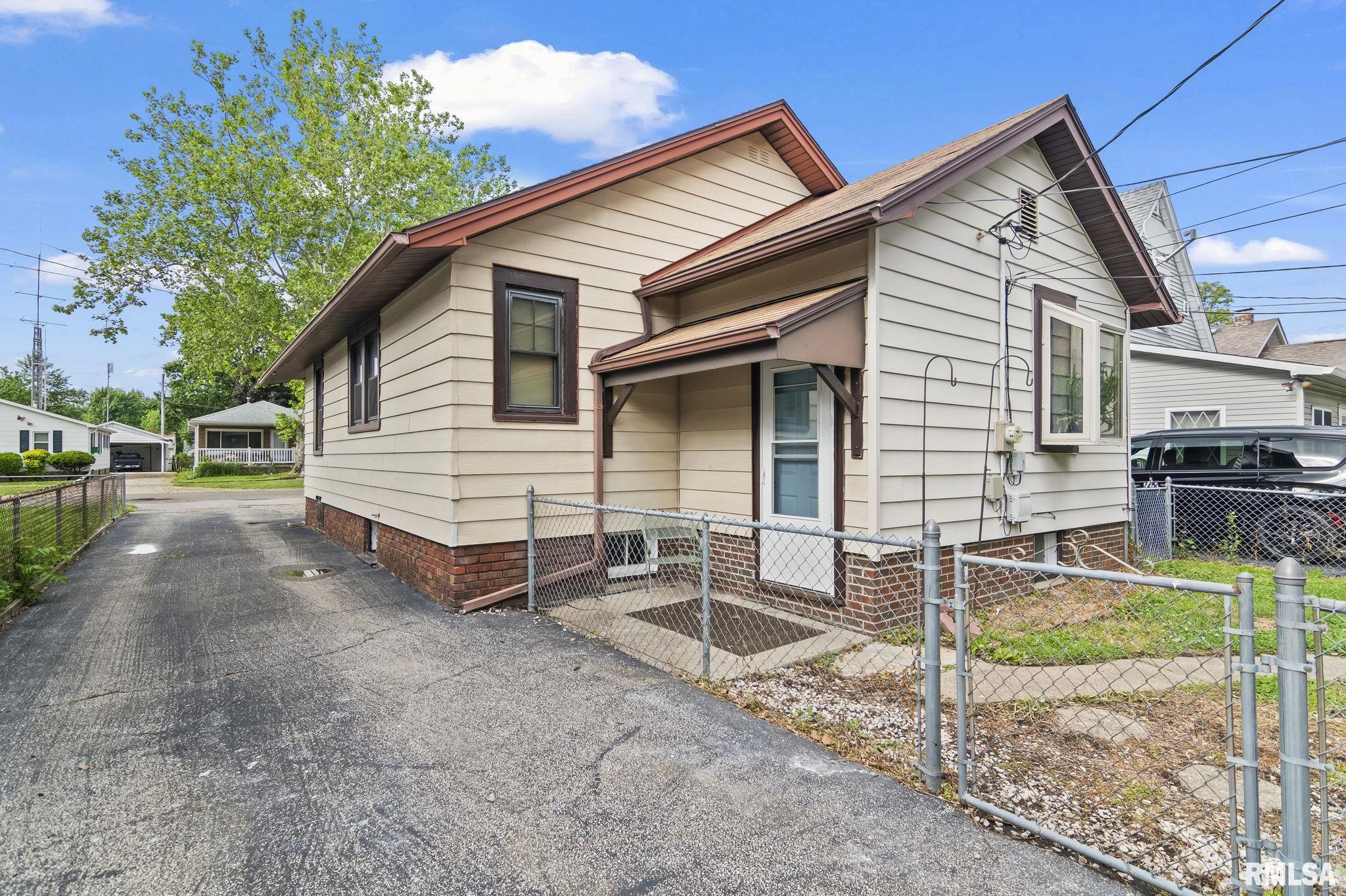 2352 E Converse Avenue, Springfield, Illinois image 28
