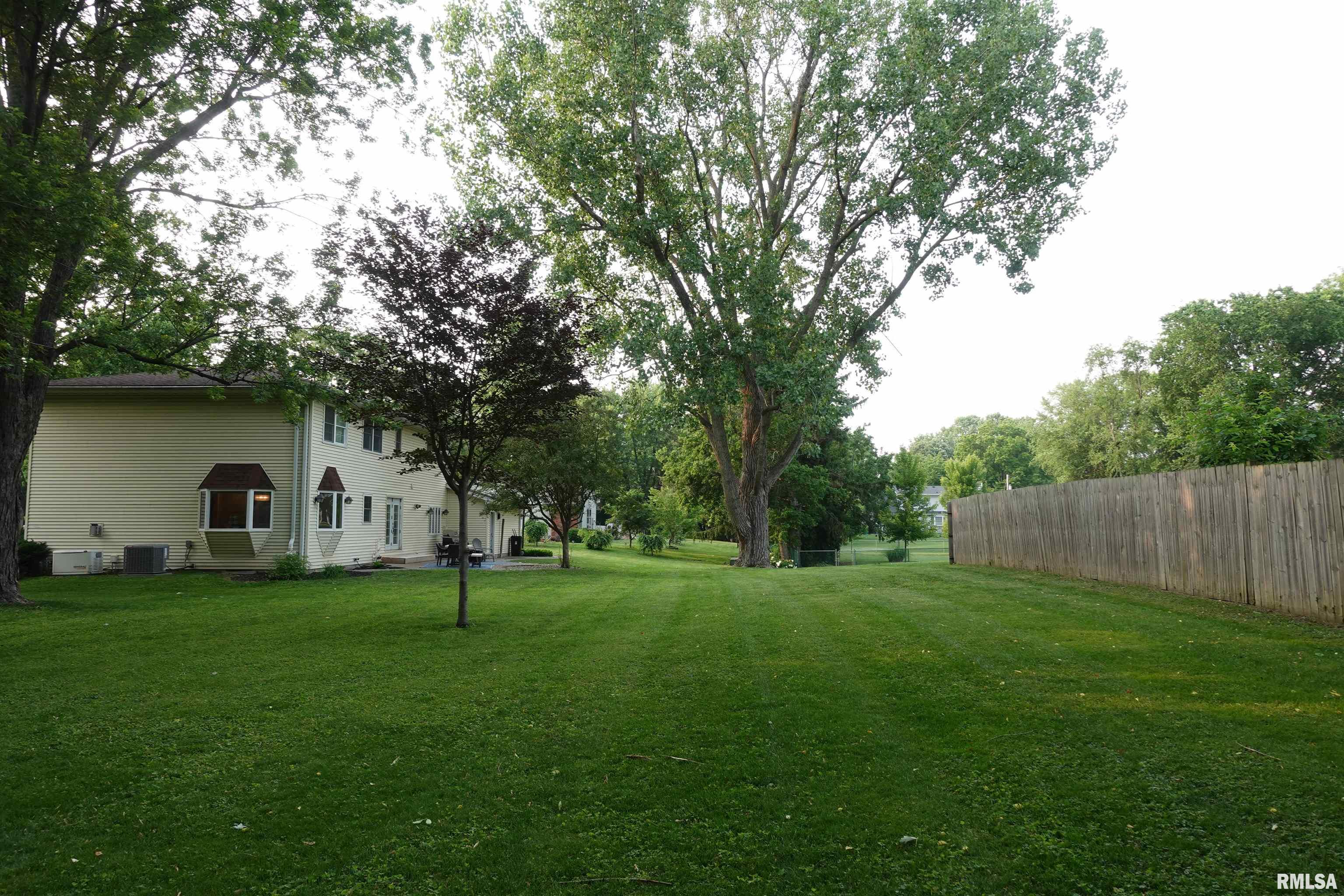 30 Hackberry Circle, Galesburg, Illinois image 6