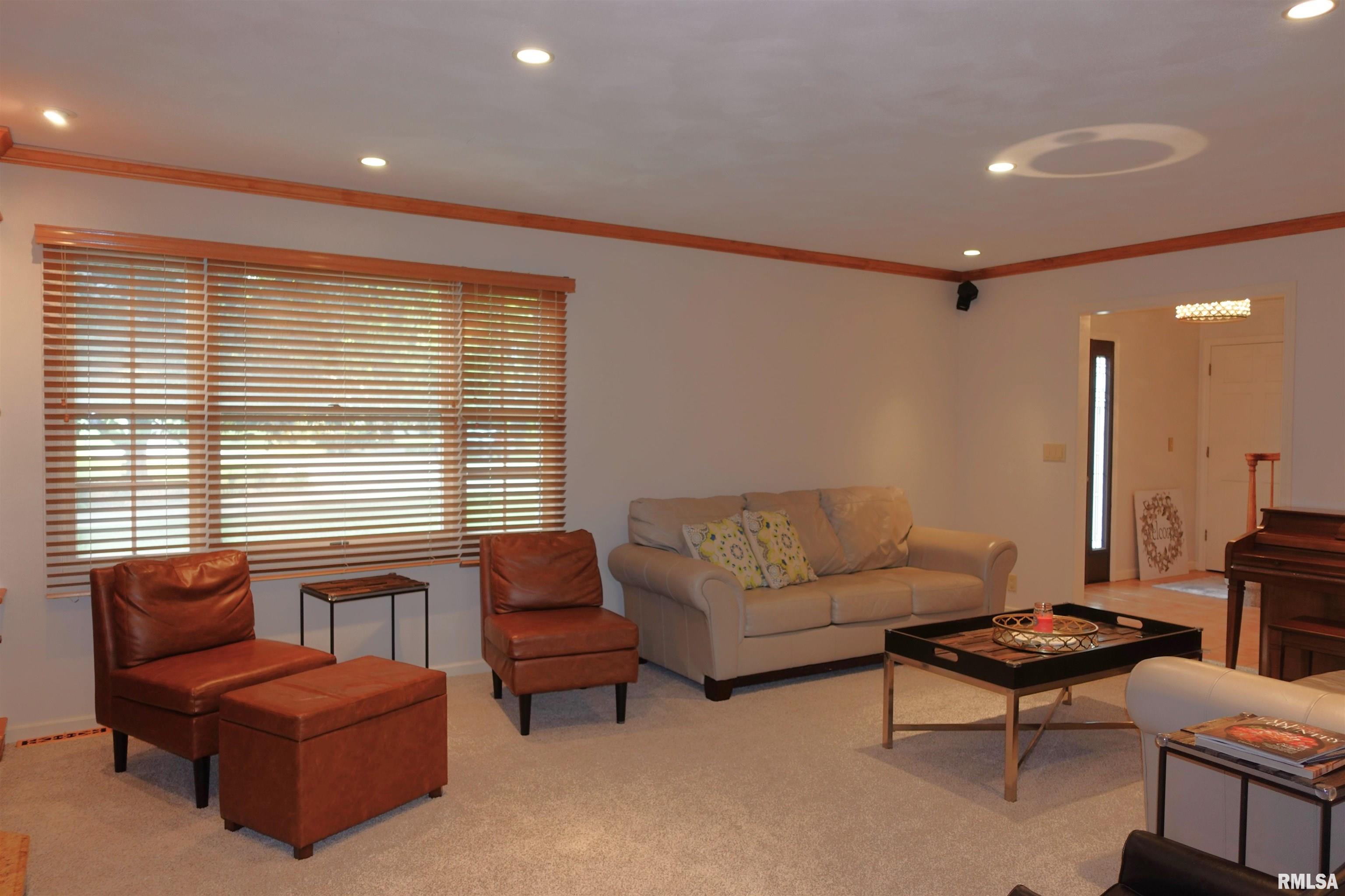 30 Hackberry Circle, Galesburg, Illinois image 17
