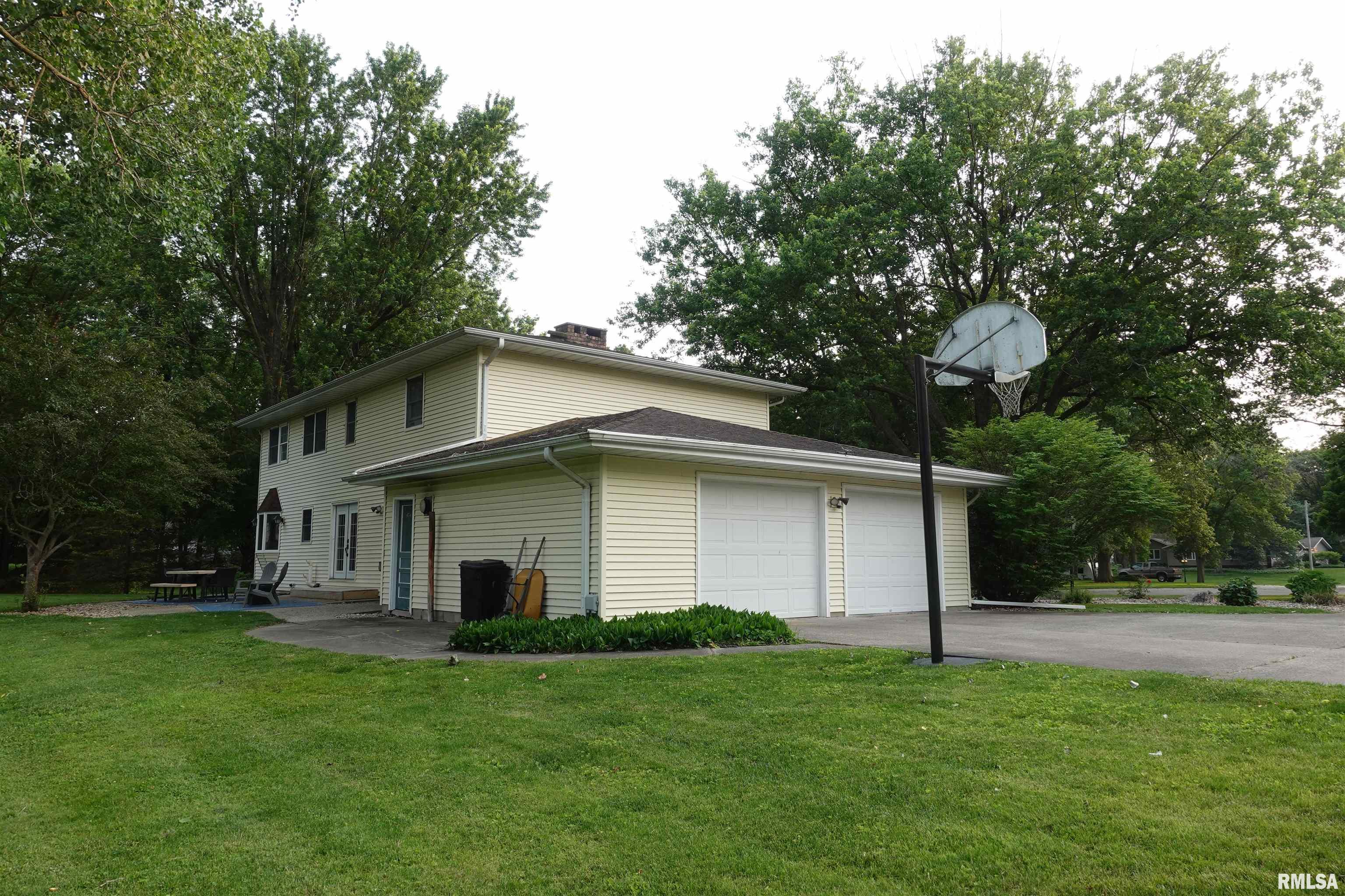 30 Hackberry Circle, Galesburg, Illinois image 9