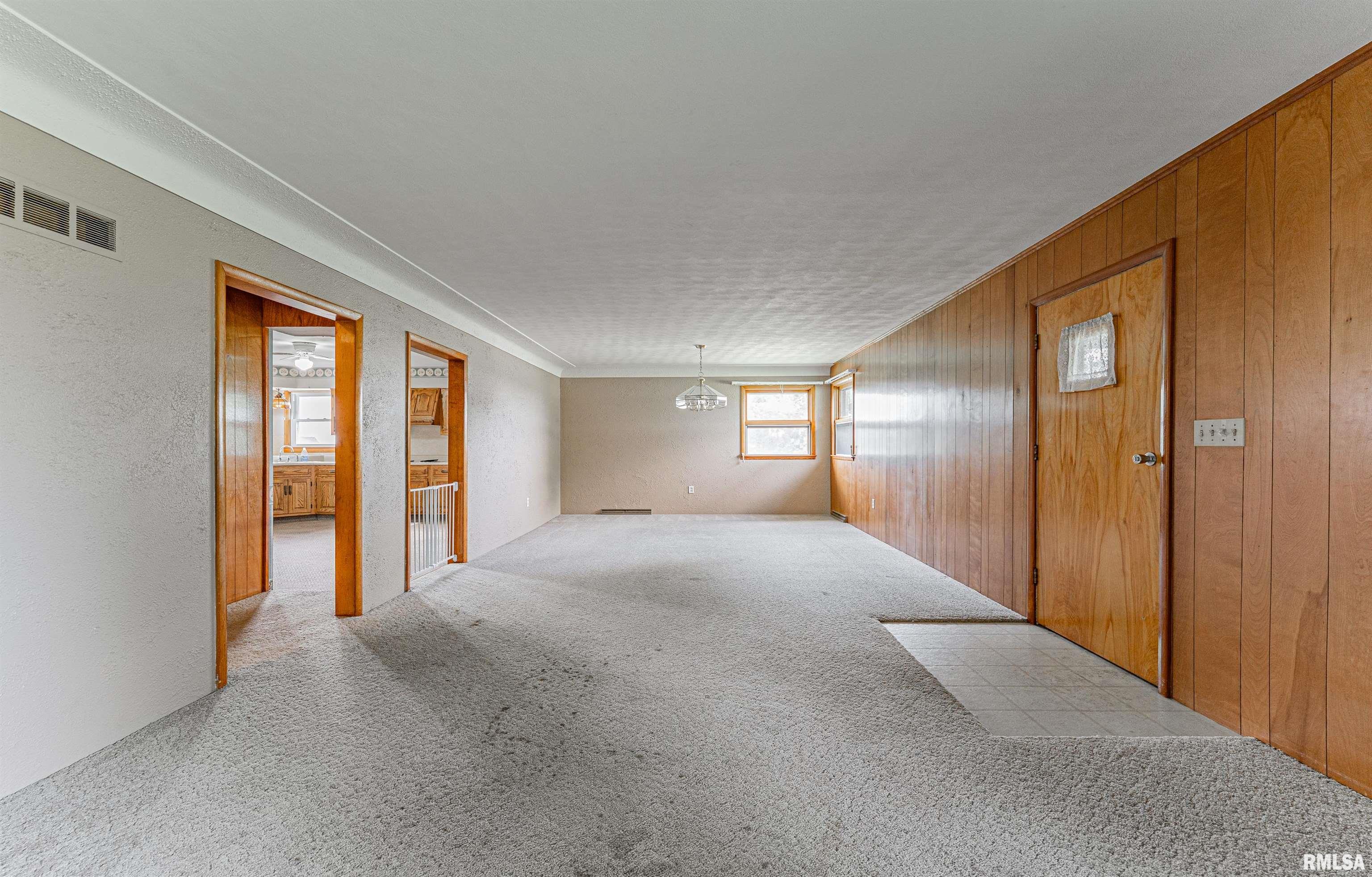 763 600th Avenue, Elkhart, Illinois image 7