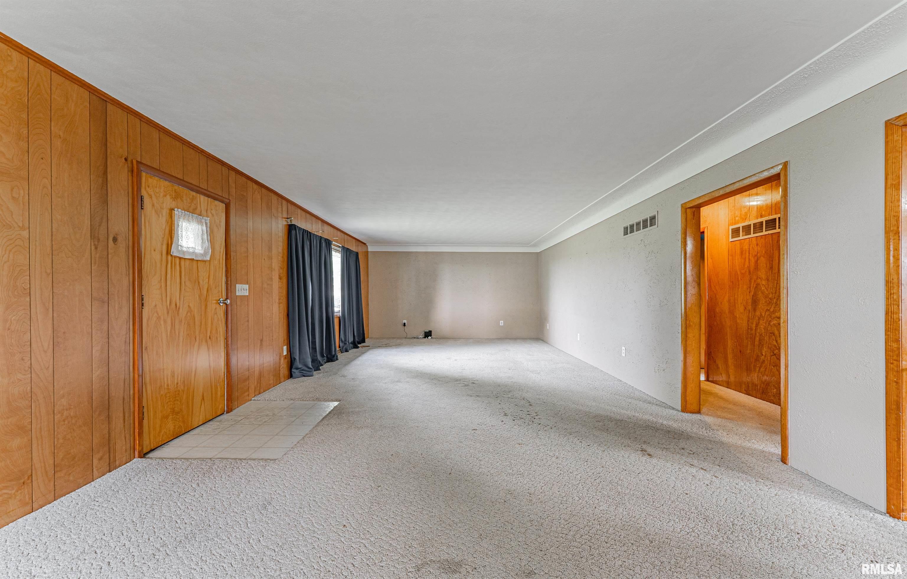 763 600th Avenue, Elkhart, Illinois image 6