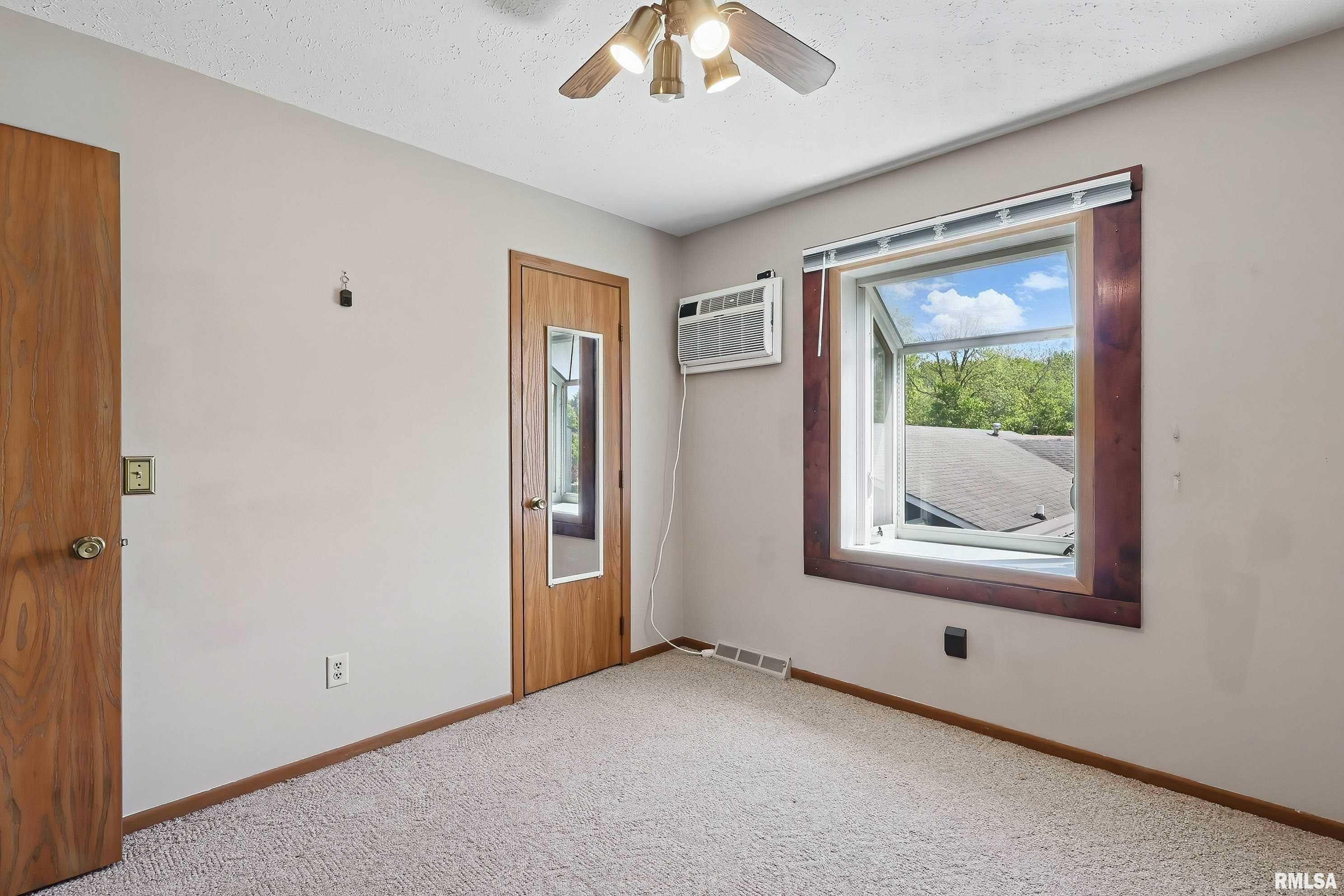 3829 Belle Avenue, Davenport, Iowa image 24