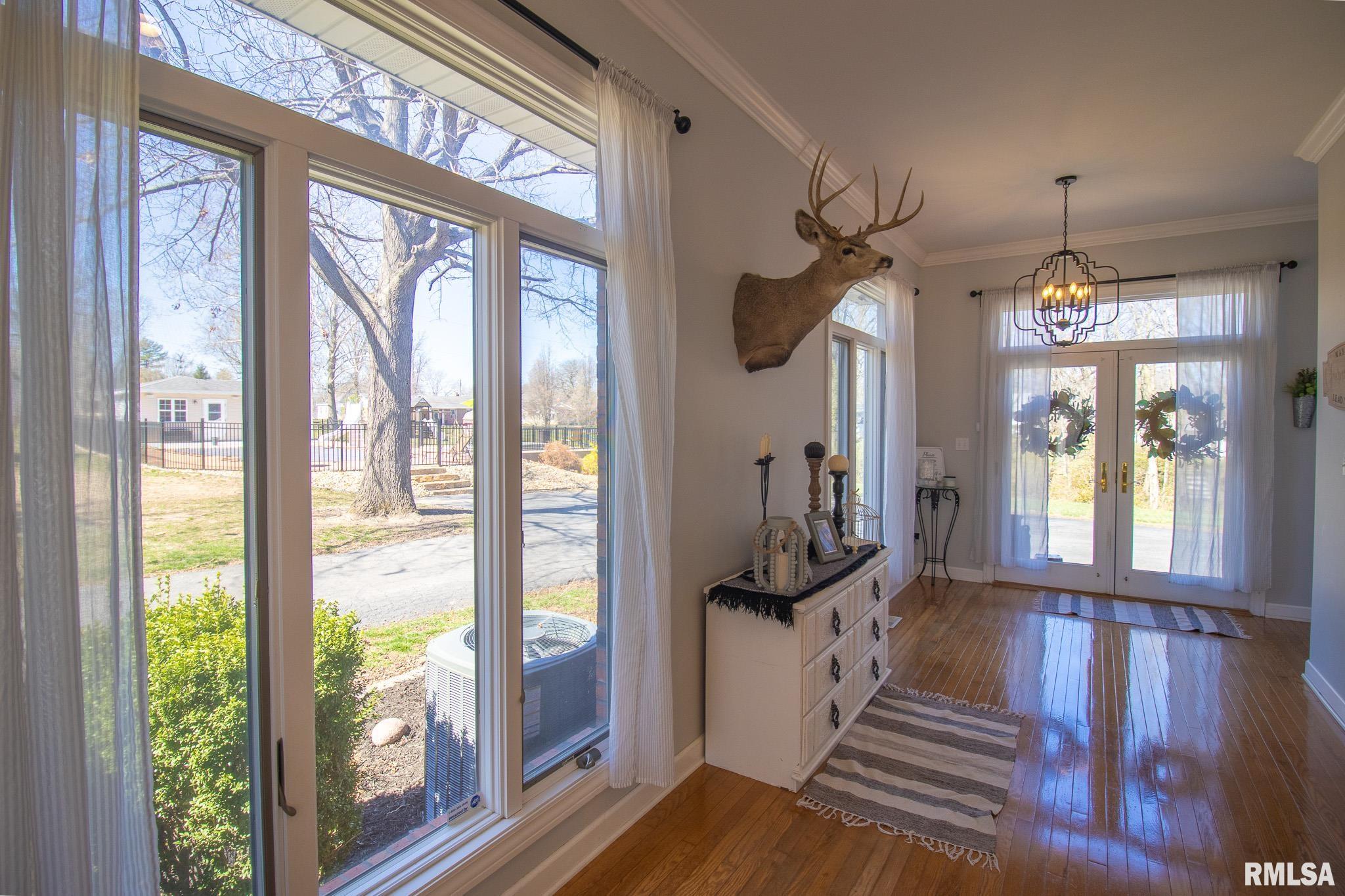 4 Valley Lane, Carlinville, Illinois image 19