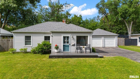 Homes For Sale - 312 W Barrington Road<br/> Peoria, IL 61614