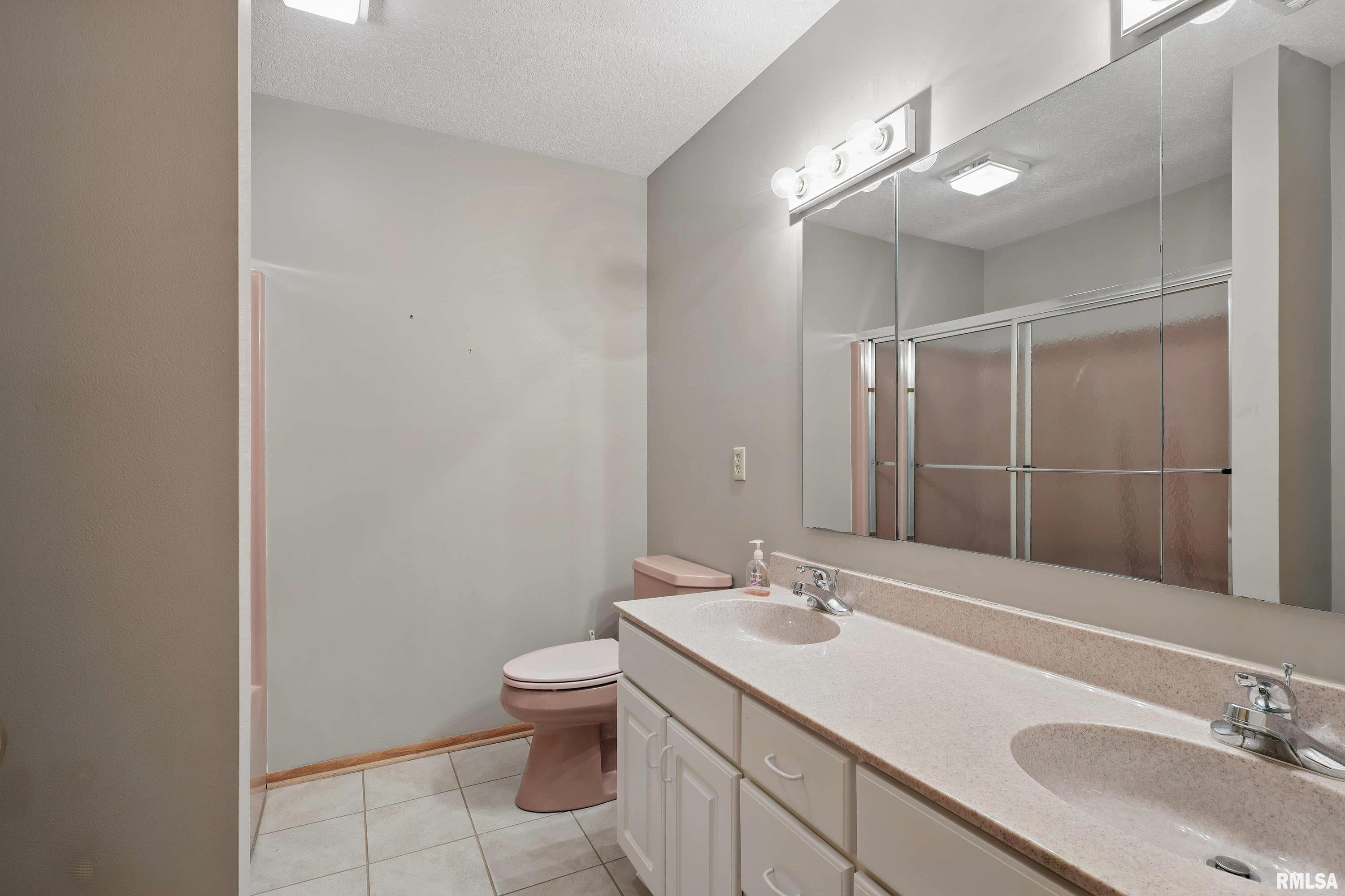 4210 Hayes Court, Davenport, Iowa image 26