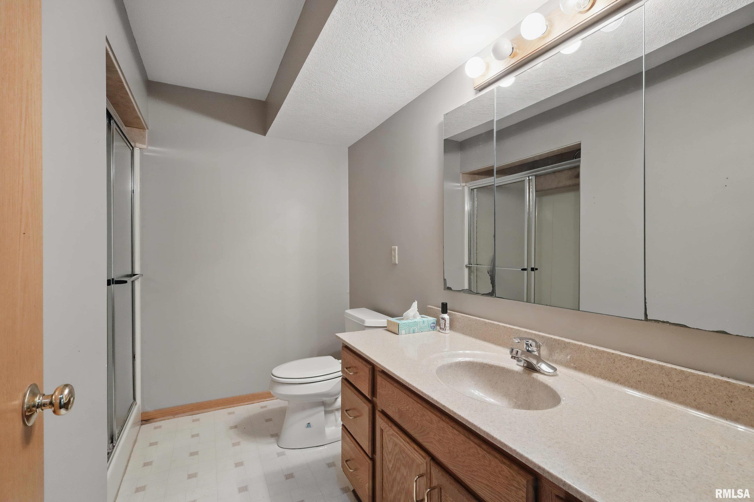 4210 Hayes Court, Davenport, Iowa image 30
