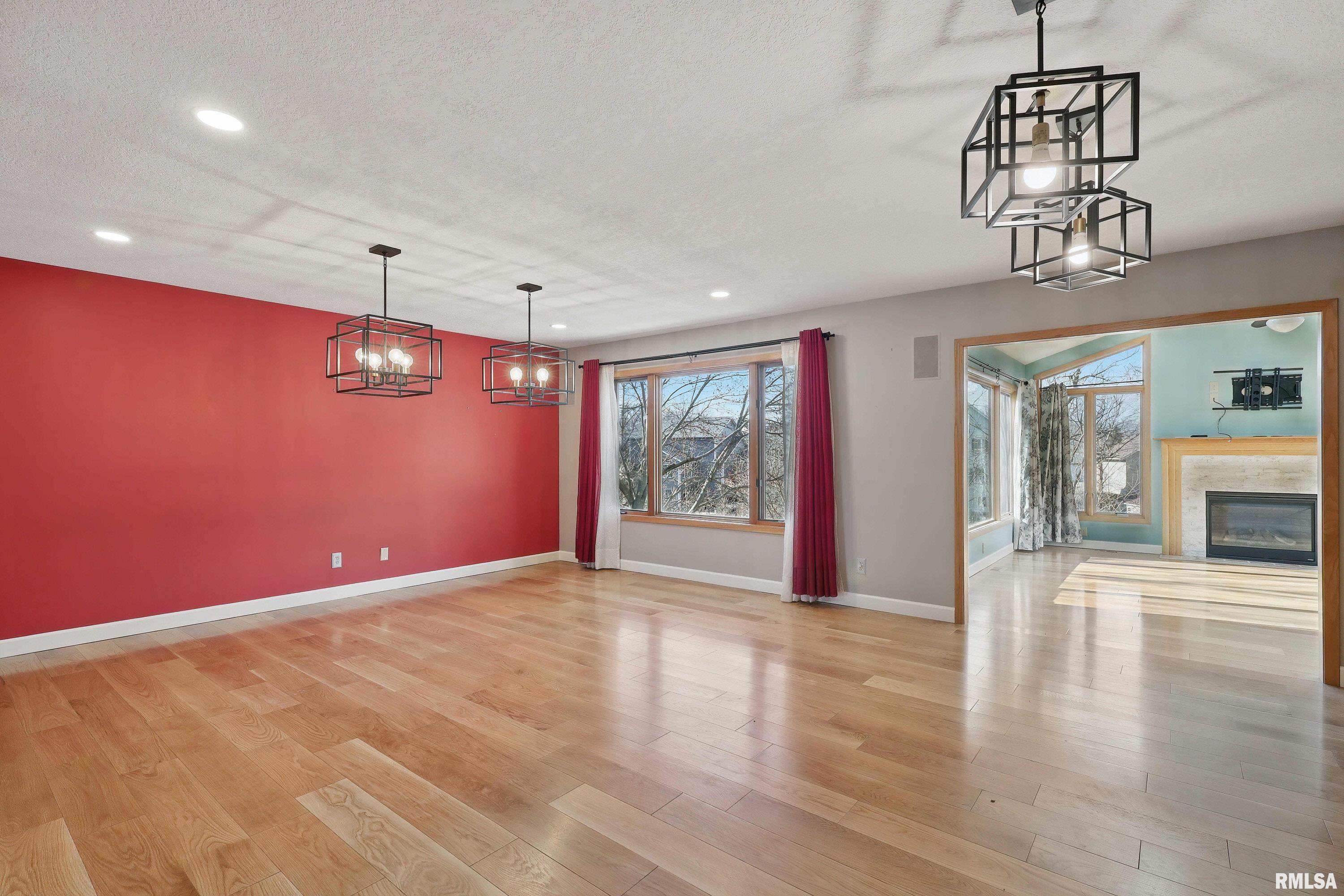 4210 Hayes Court, Davenport, Iowa image 9