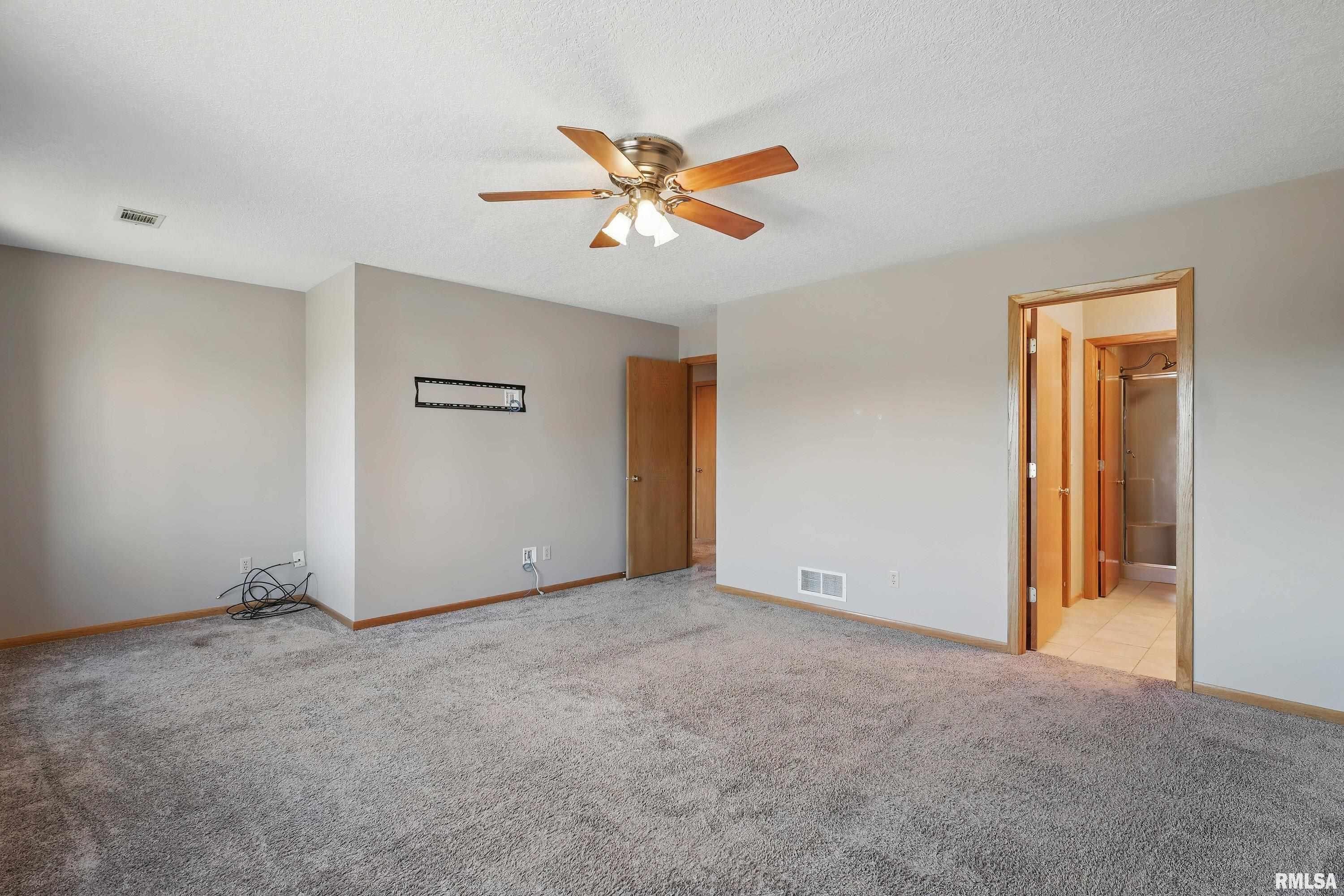 4210 Hayes Court, Davenport, Iowa image 20