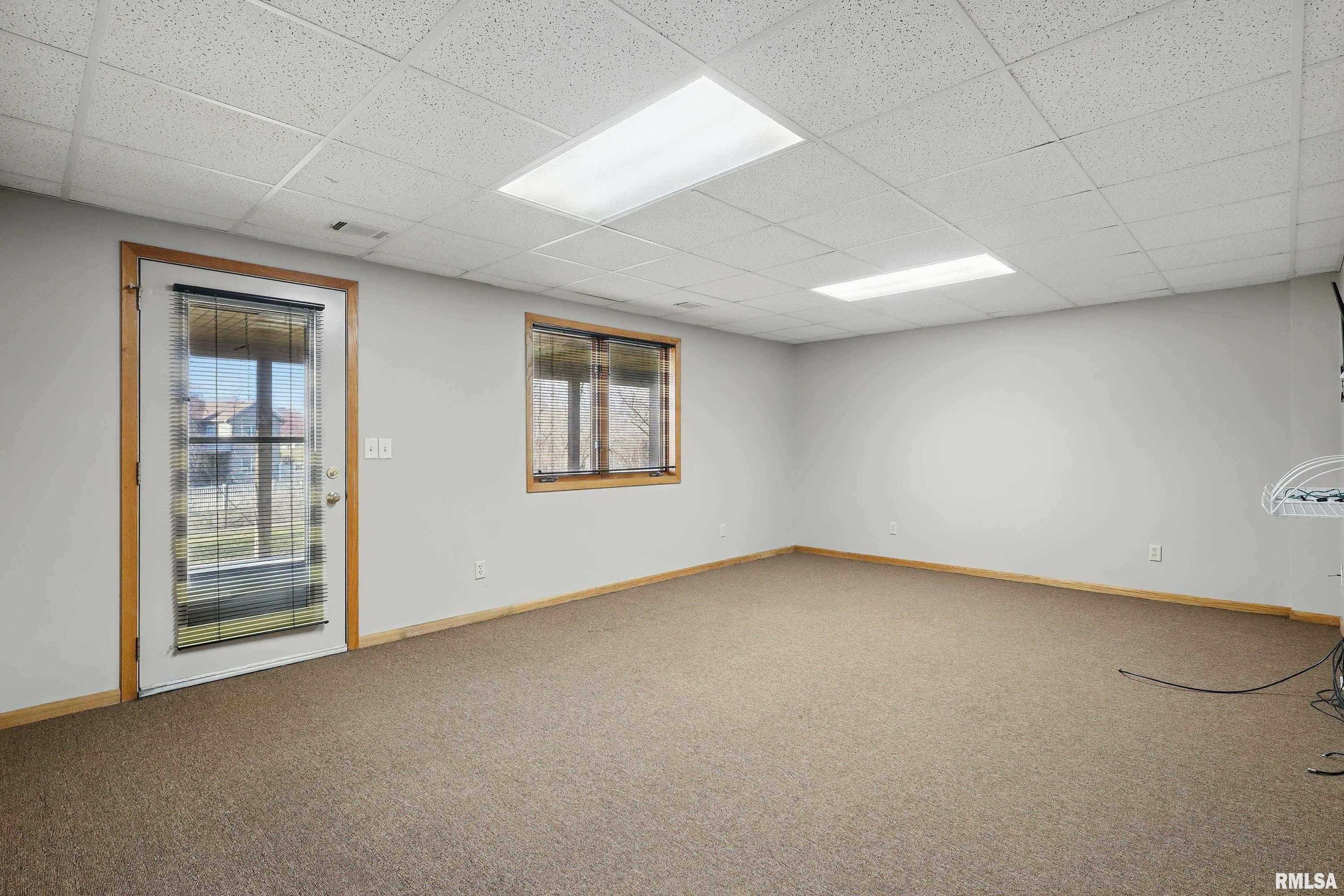 4210 Hayes Court, Davenport, Iowa image 33