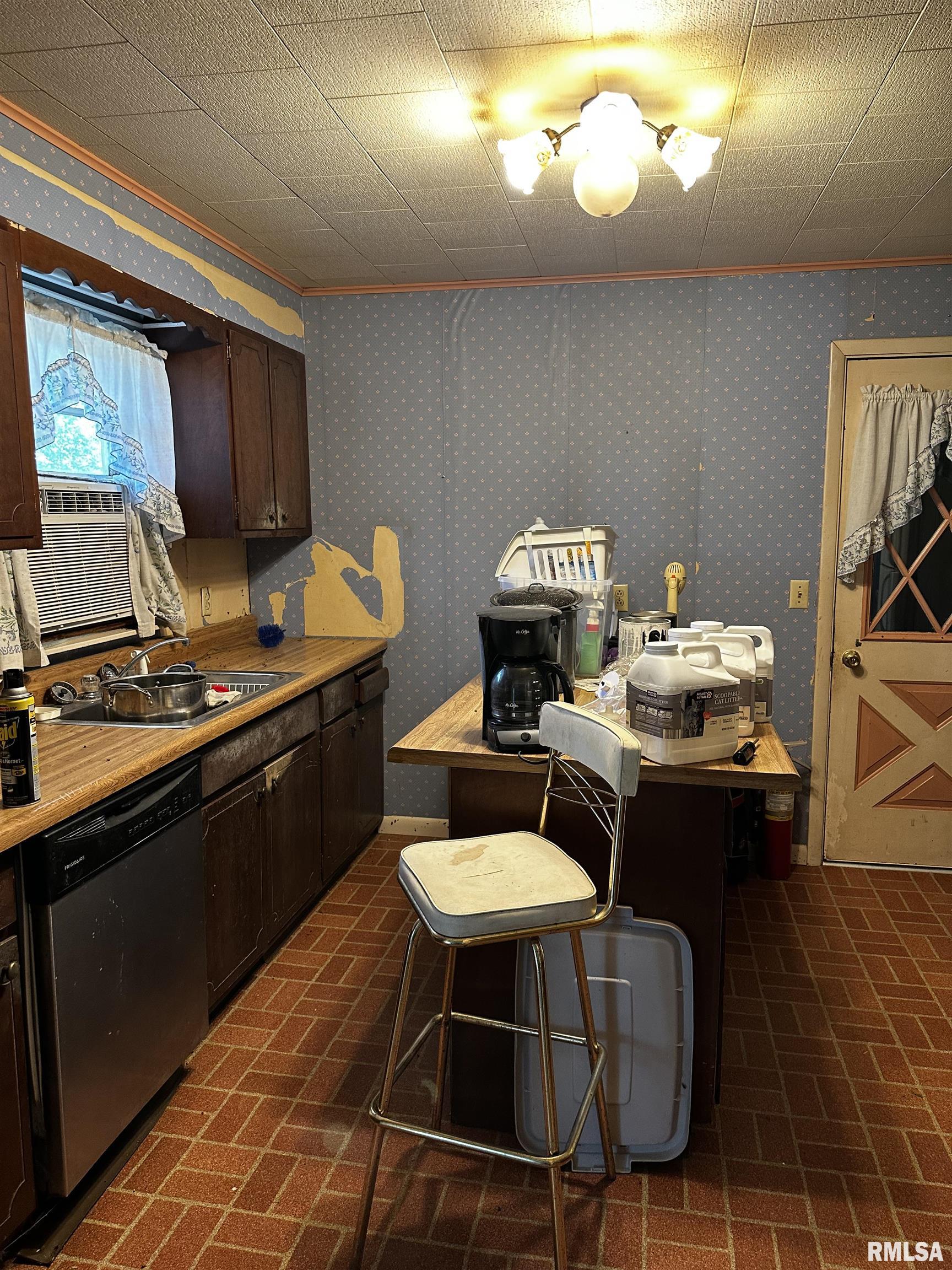 26025 N Weldon Road, Canton, Illinois image 5