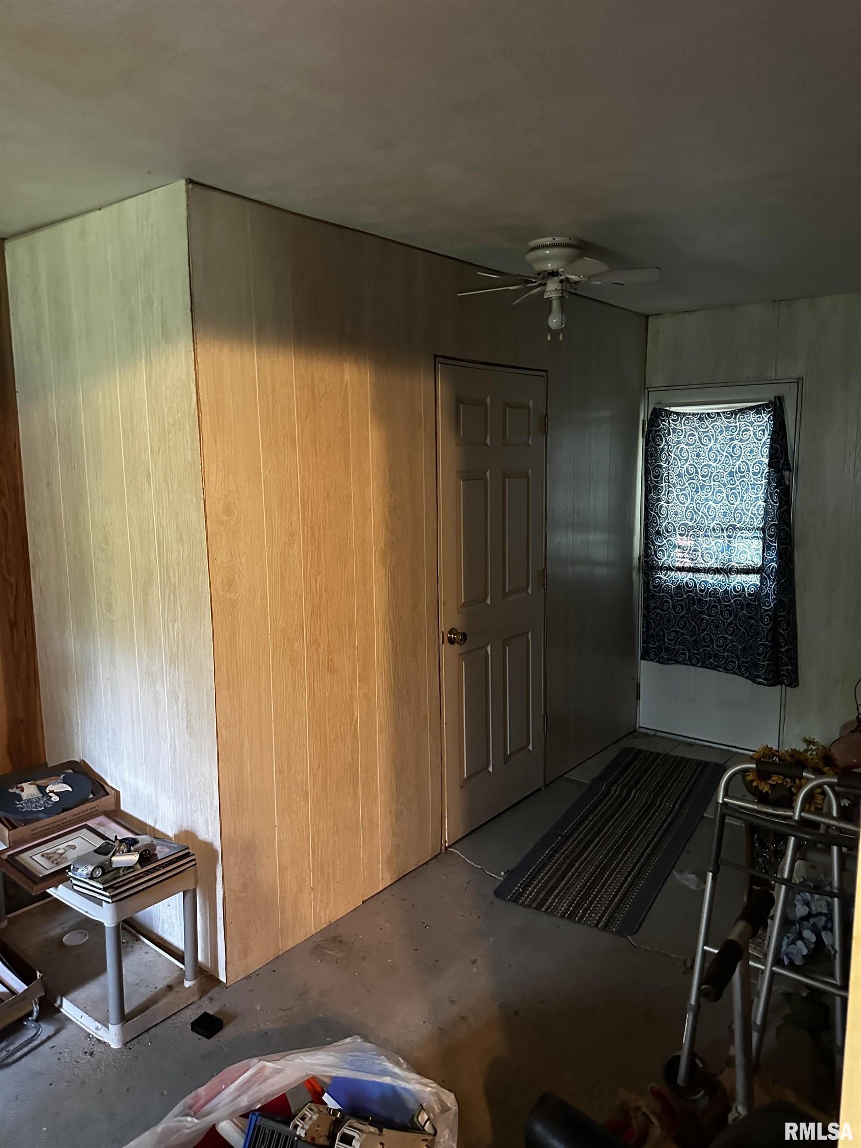 26025 N Weldon Road, Canton, Illinois image 9