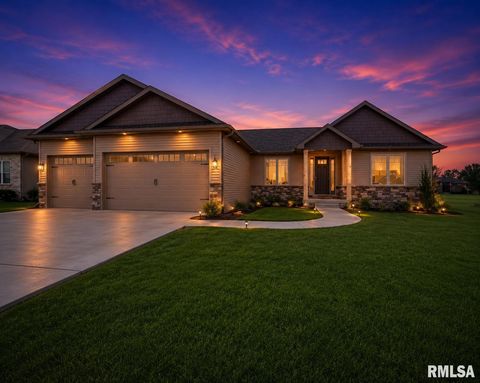 Homes For Sale - 409 Sommerset Drive<br/> Sangamon County, Chatham, IL 62629