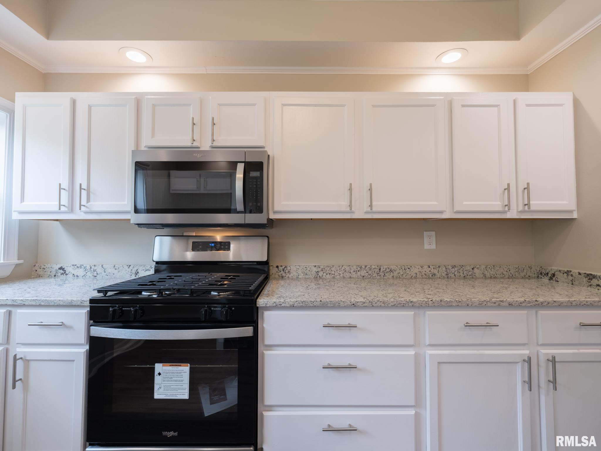 2205 N North Street, Peoria, Illinois image 11
